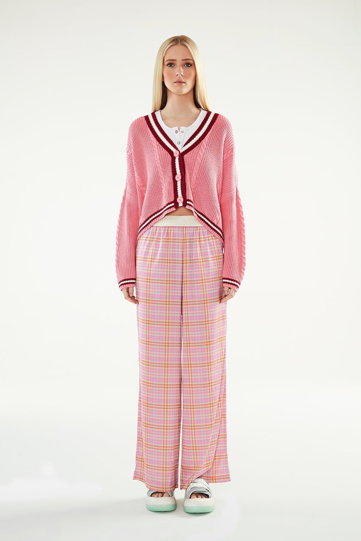 Pembe  Hirka 11126