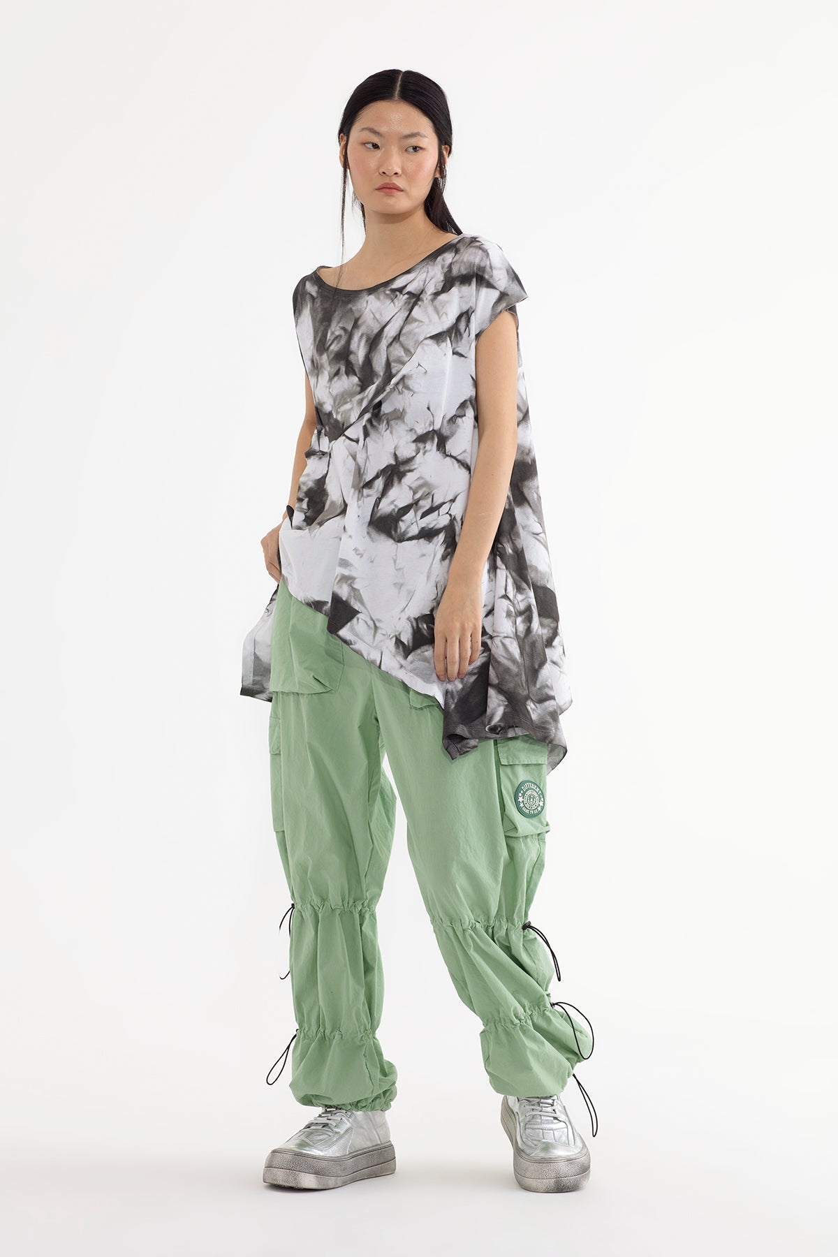 Beyaz Siyah  T-shirt 13402