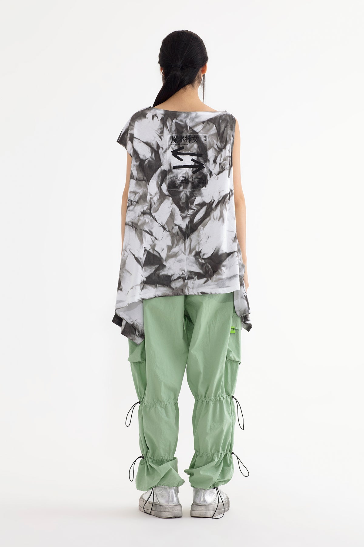 Beyaz Siyah  T-shirt 13402