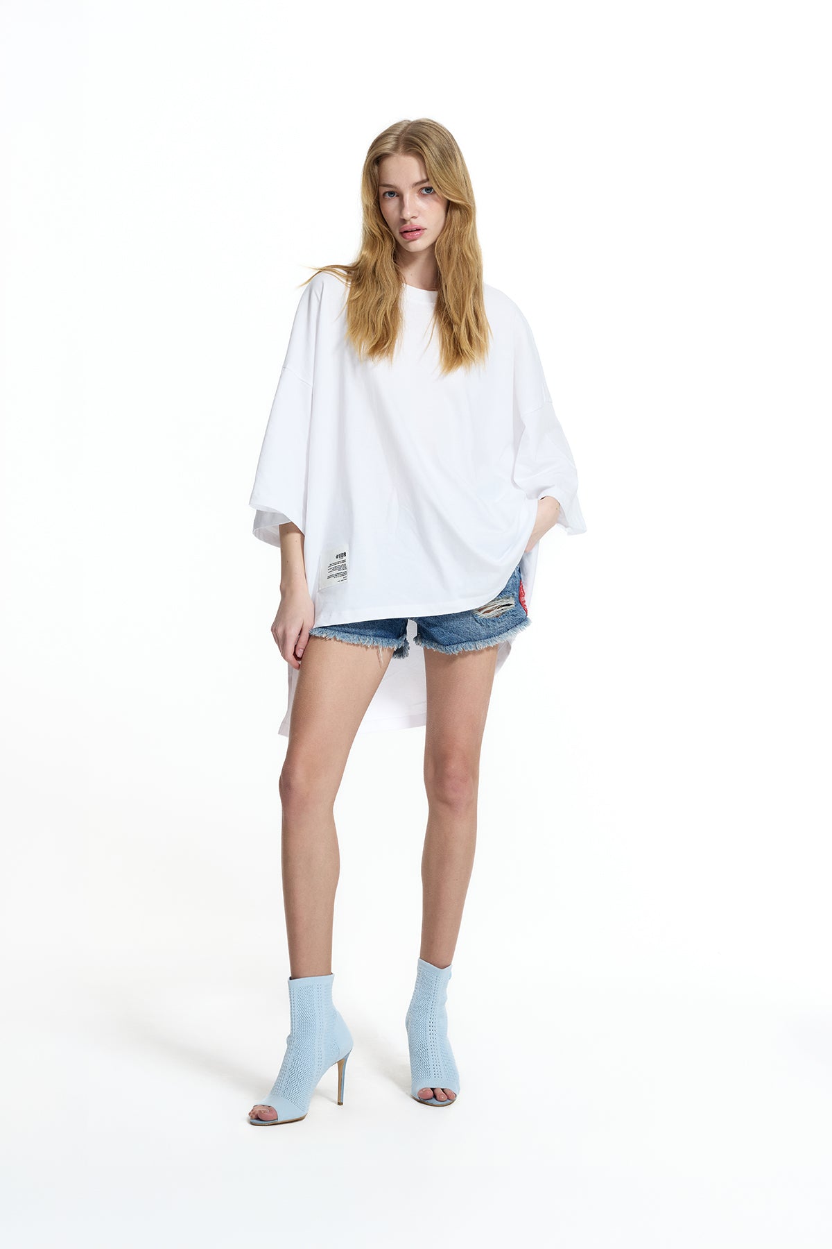 Beyaz Asimetrik Oversize Basic T-Shirt 19107
