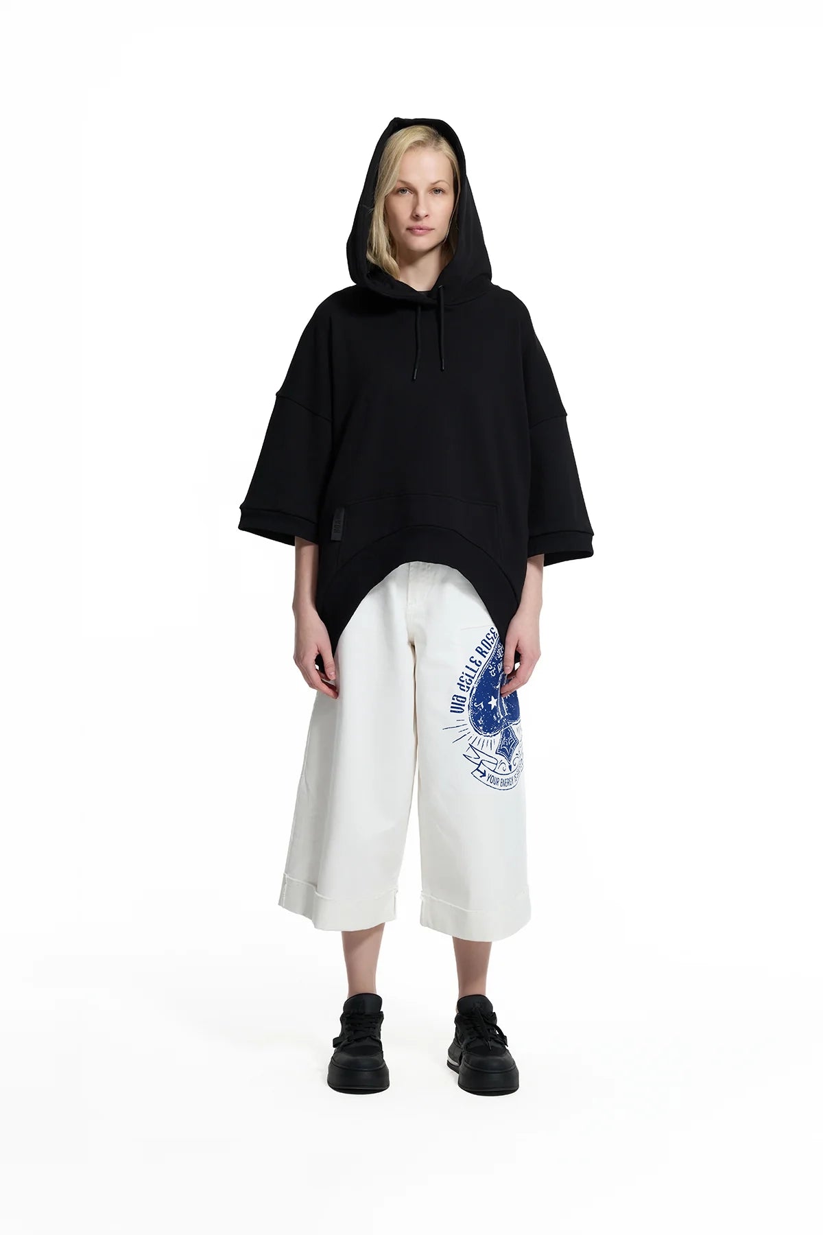 Siyah Kısa Kollu Hoodie Sweatshirt 19110