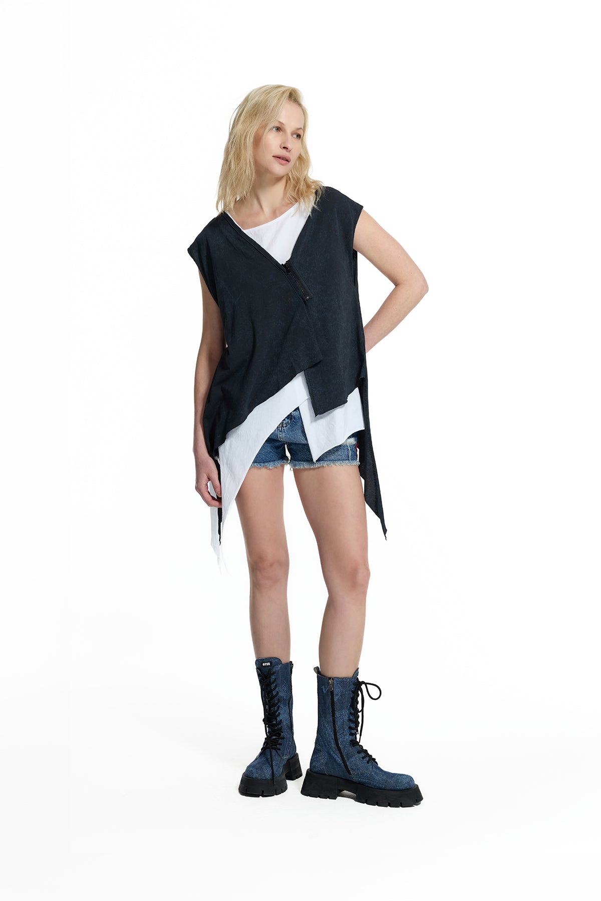 Siyah Beyaz Katlı Asimetrik Tunik T-Shirt 19142