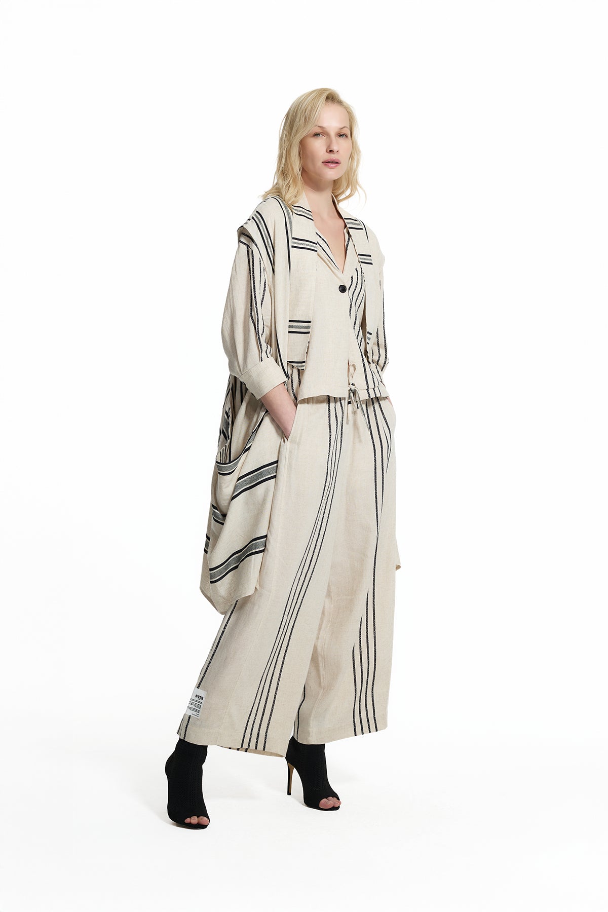 Bej Siyah Çizgili Keten Uzun Ceket 19180