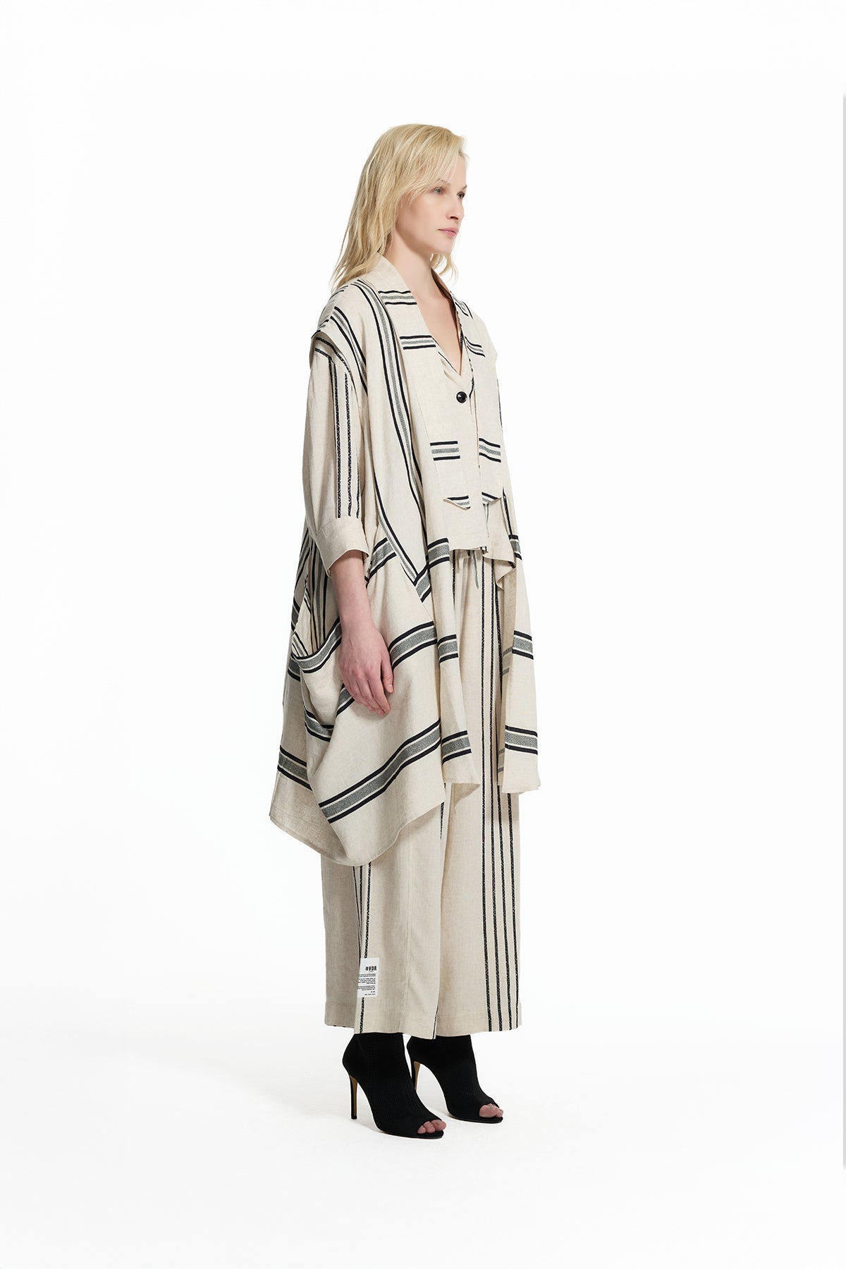 Bej Siyah Çizgili Keten Uzun Ceket 19180