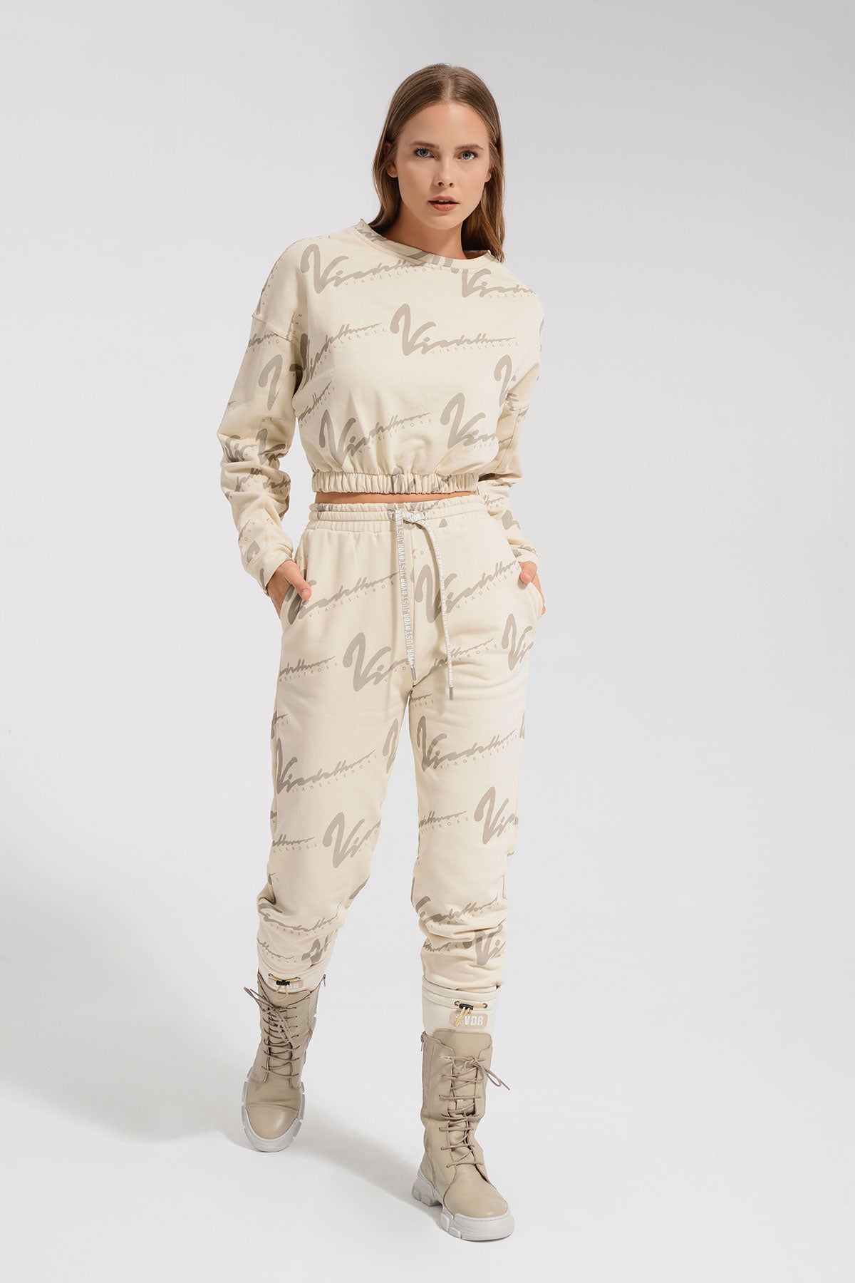 Bej  Sweatshirt 8407