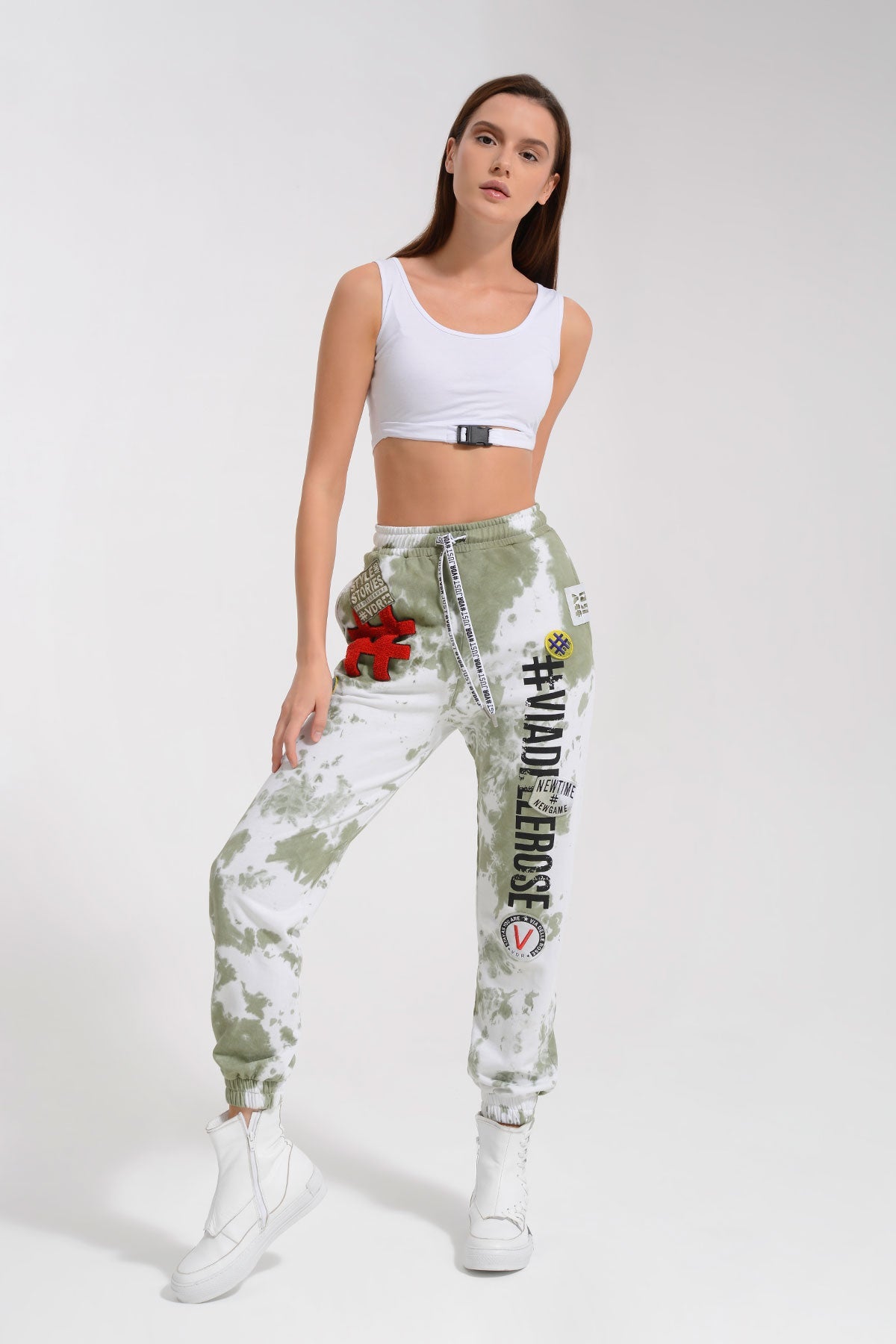 Batik Kaki  Pantolon 8438