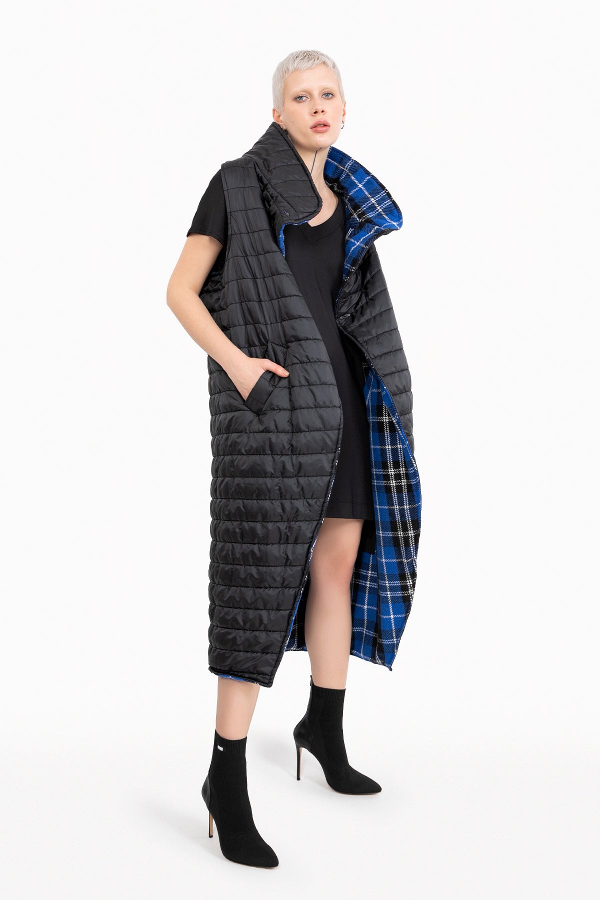 Saks Mavisi Siyah  Yelek 10268