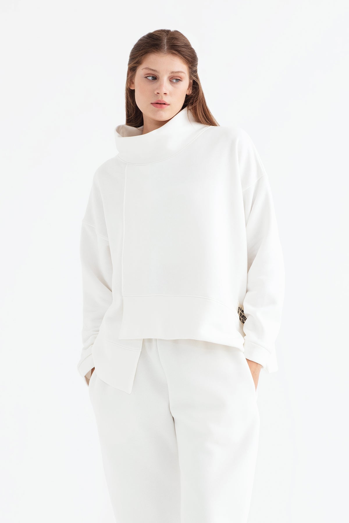 Ekru  Sweatshirt 12066