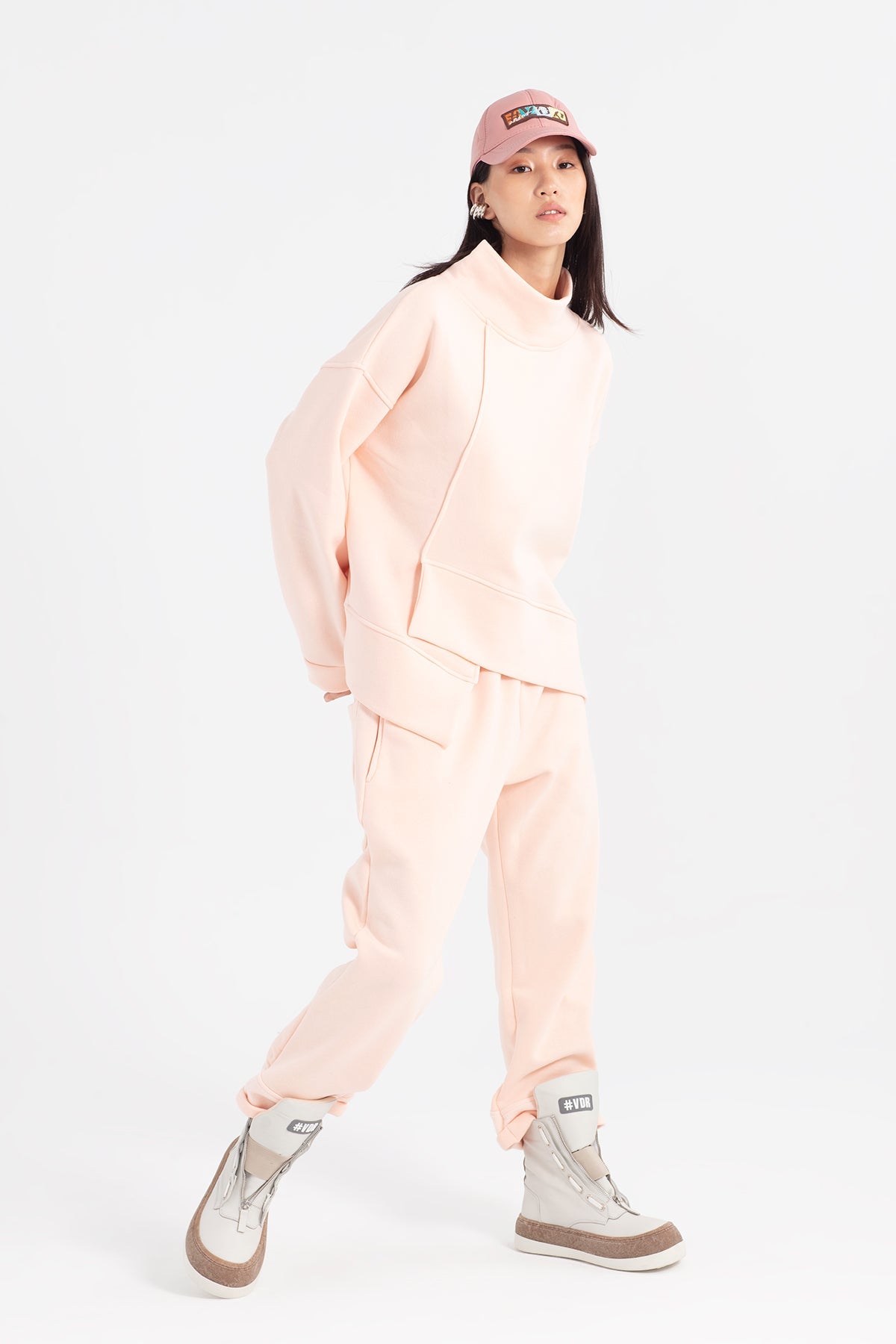 Ten  Sweatshirt 12066