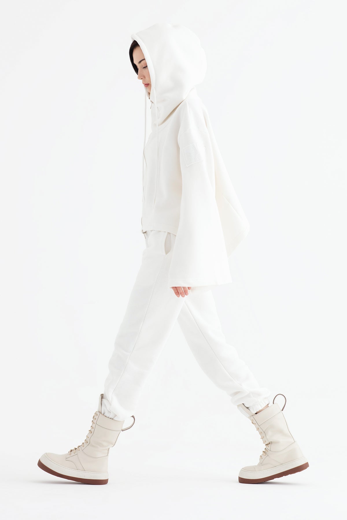 Ekru  Sweatshirt 12153