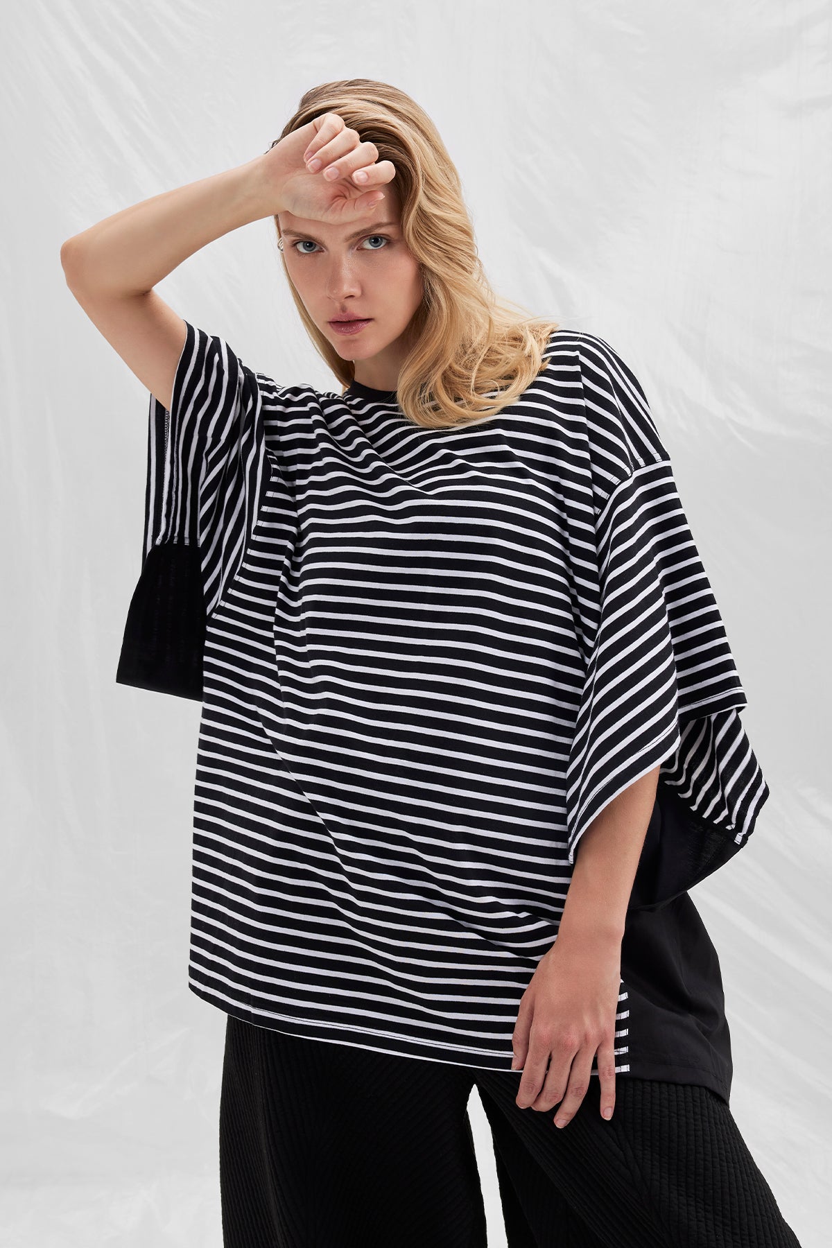 Siyah Beyaz  T-shirt 14373
