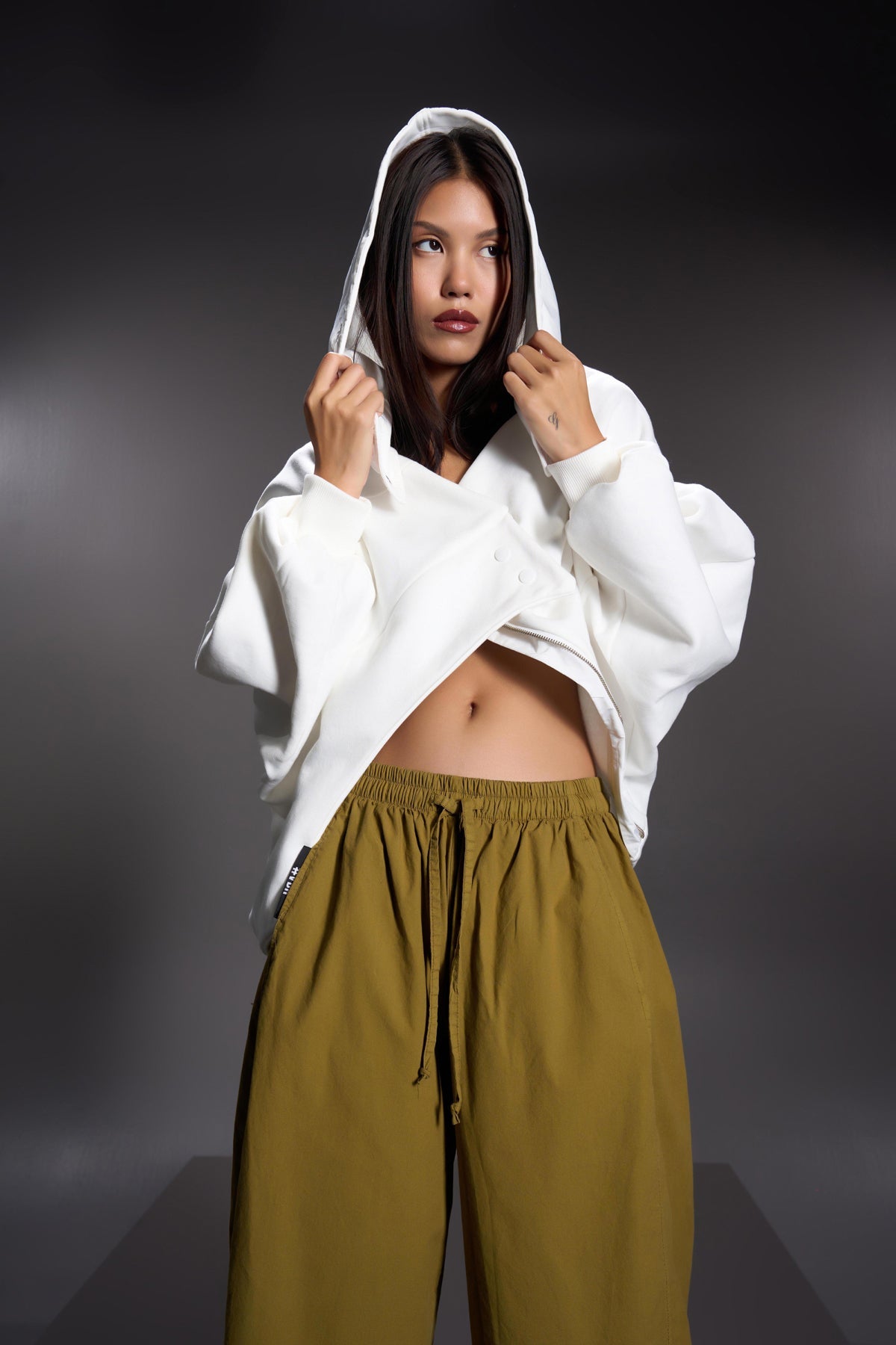 Ekru  Sweatshirt 16125
