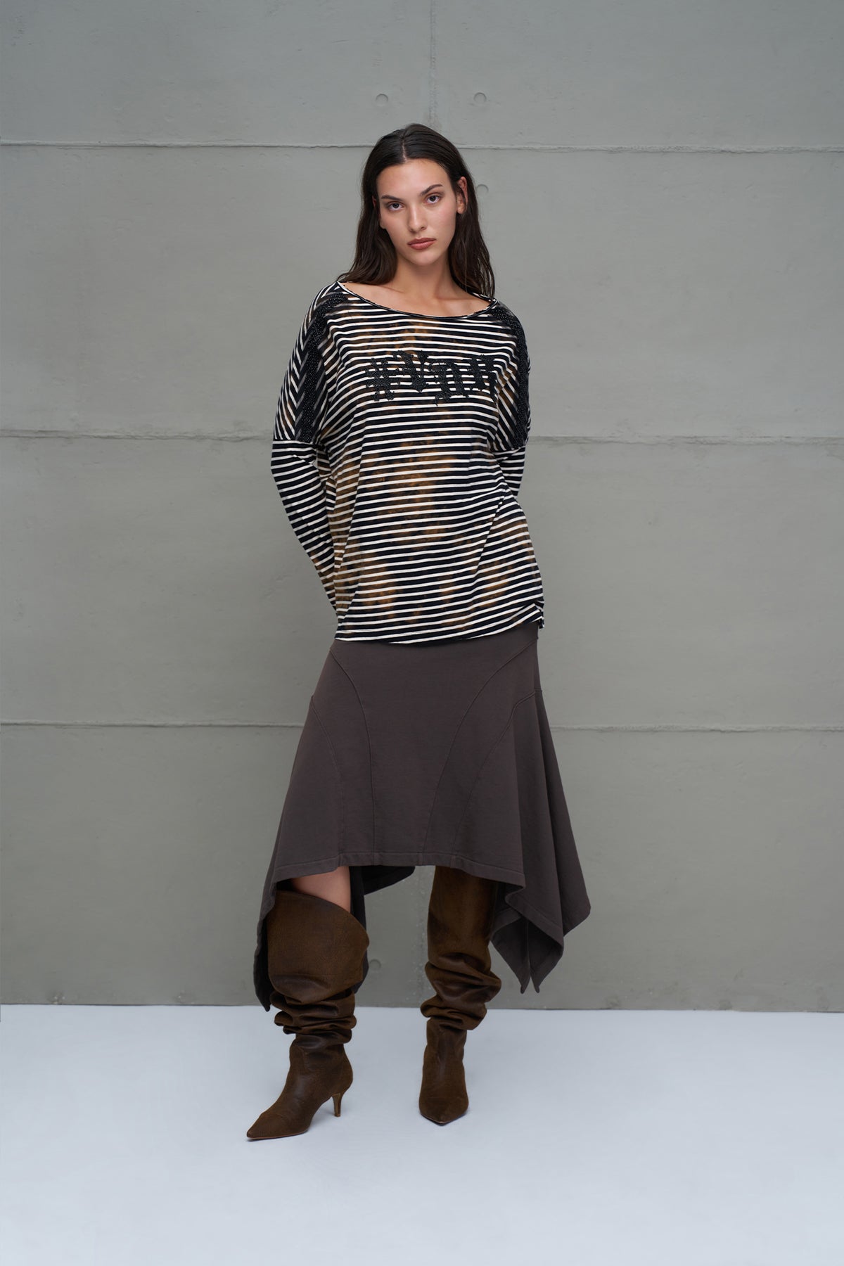 Siyah Beyaz Çizgili Uzun Kollu T-Shirt 18004