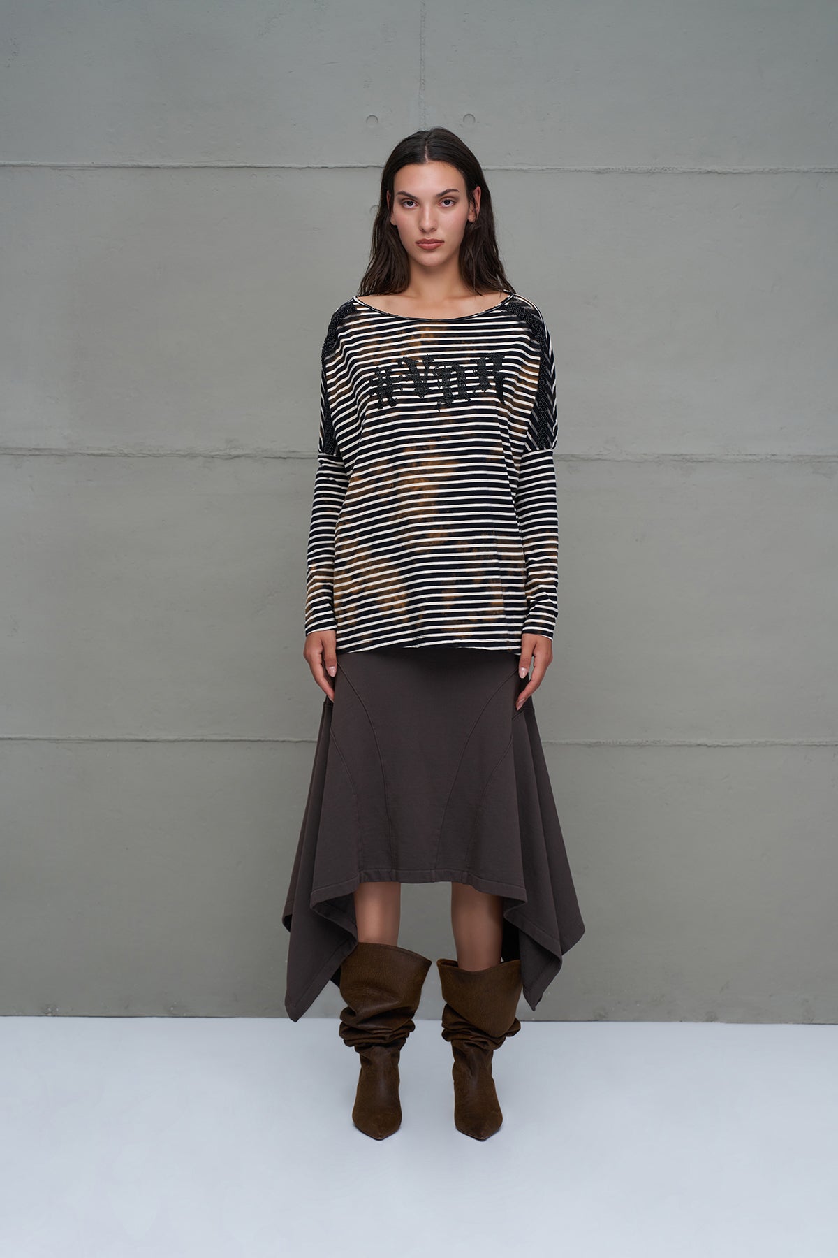 Siyah Beyaz Çizgili Uzun Kollu T-Shirt 18004