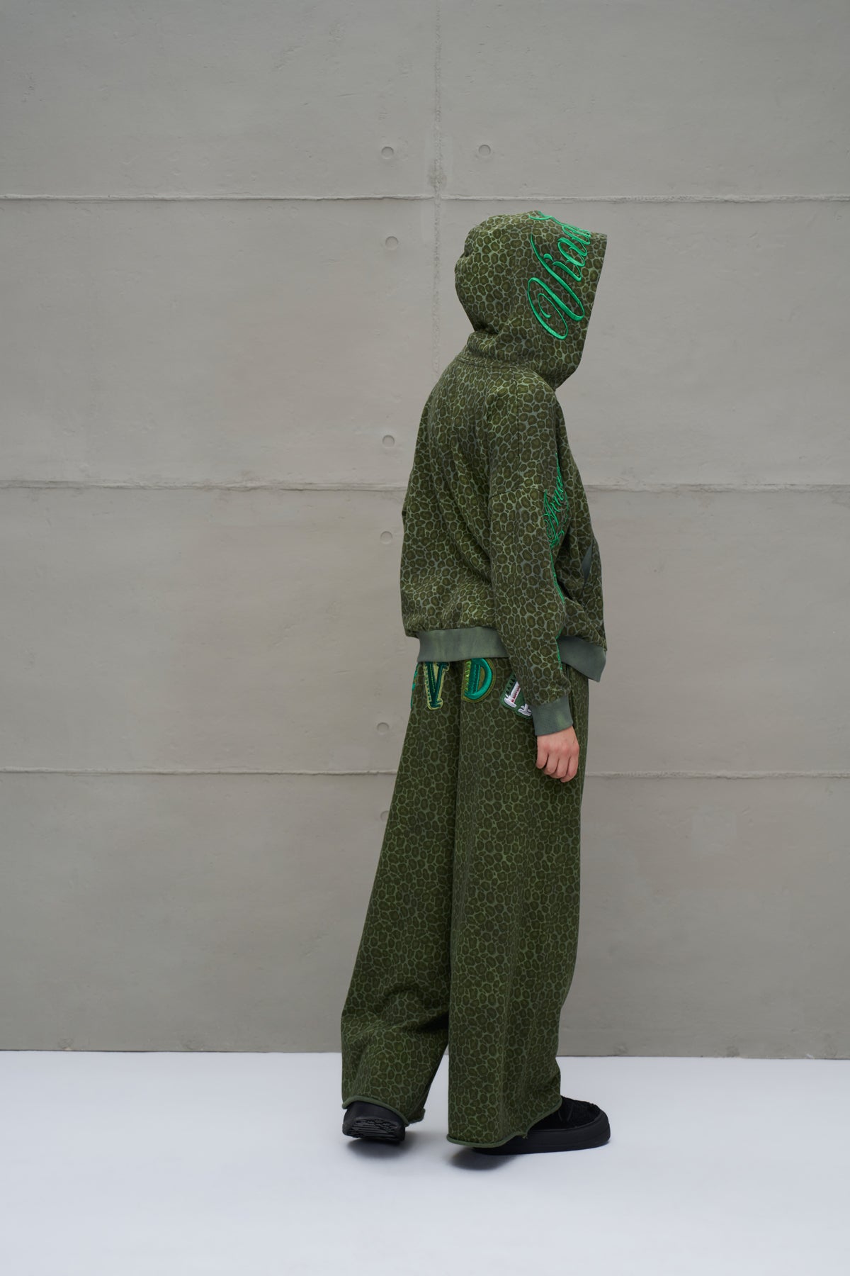 Yesil Sloganli Oversize Sweatshirt 18016