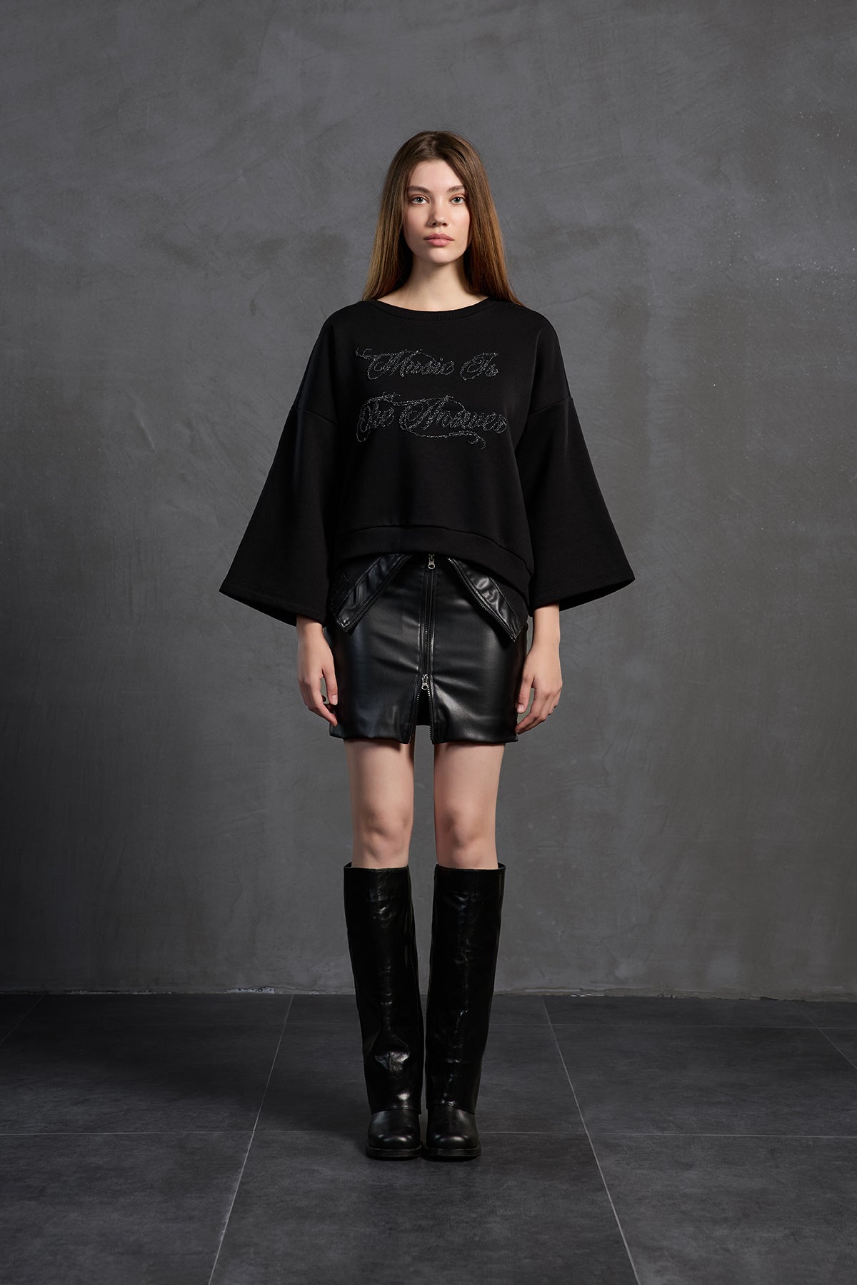 Siyah Bisiklet Yaka Oversize Sweatshirt 18018