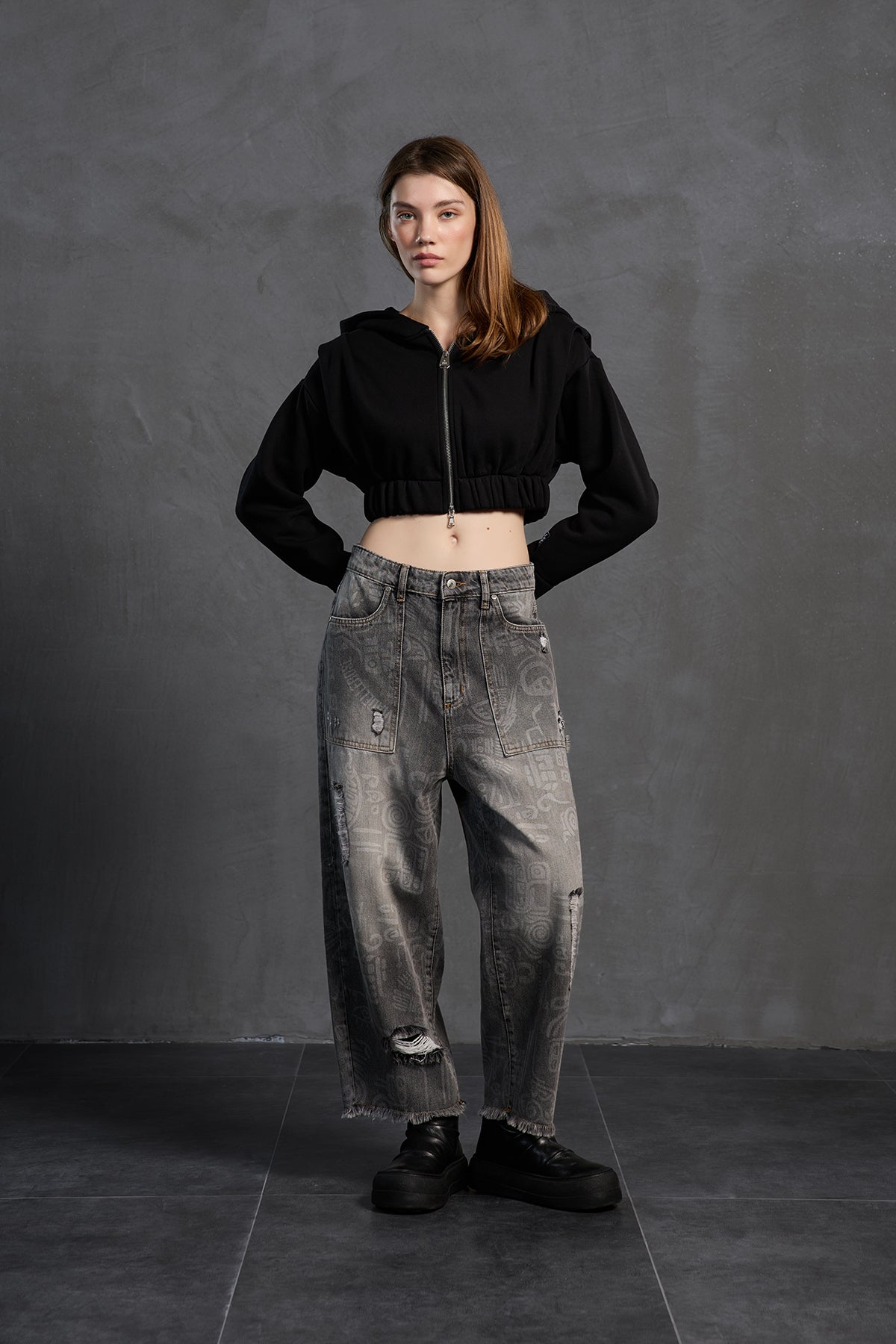 Siyah Fermuarli Crop Sweatshirt 18019