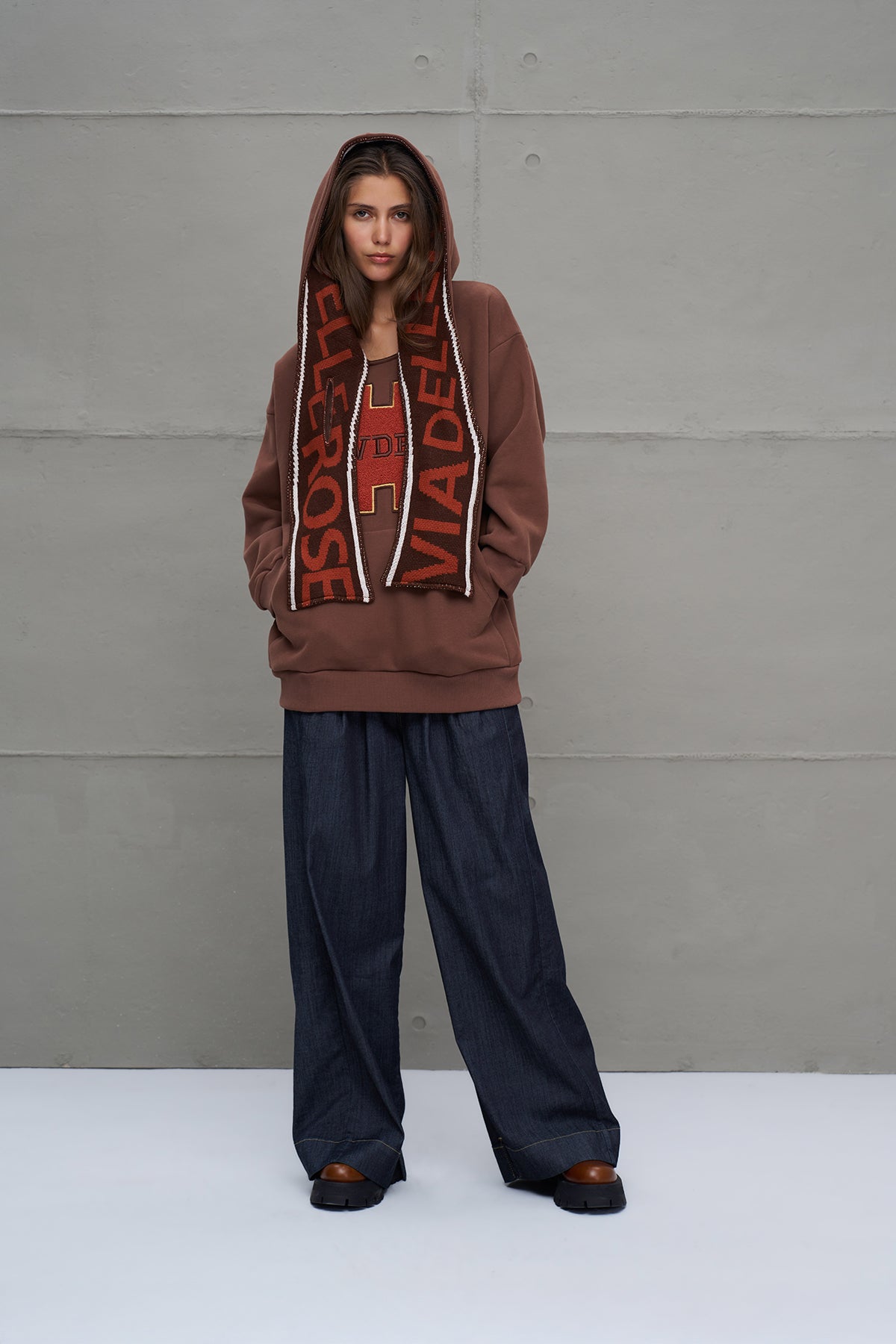 Kahverengi Kapüsonlu Sweatshirt 18023