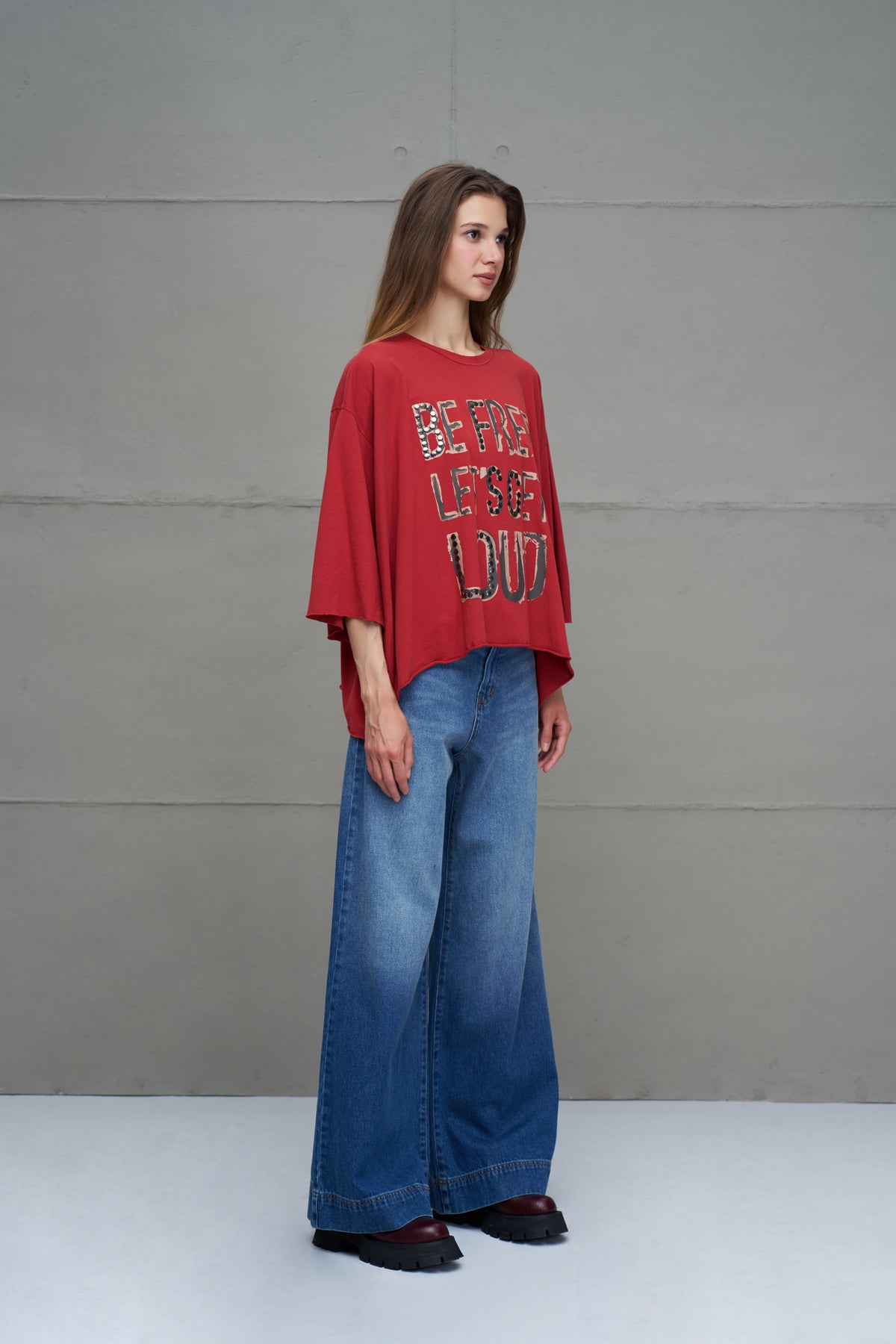 Bordo Sloganli Asimetrik Oversize T-Shirt 18035