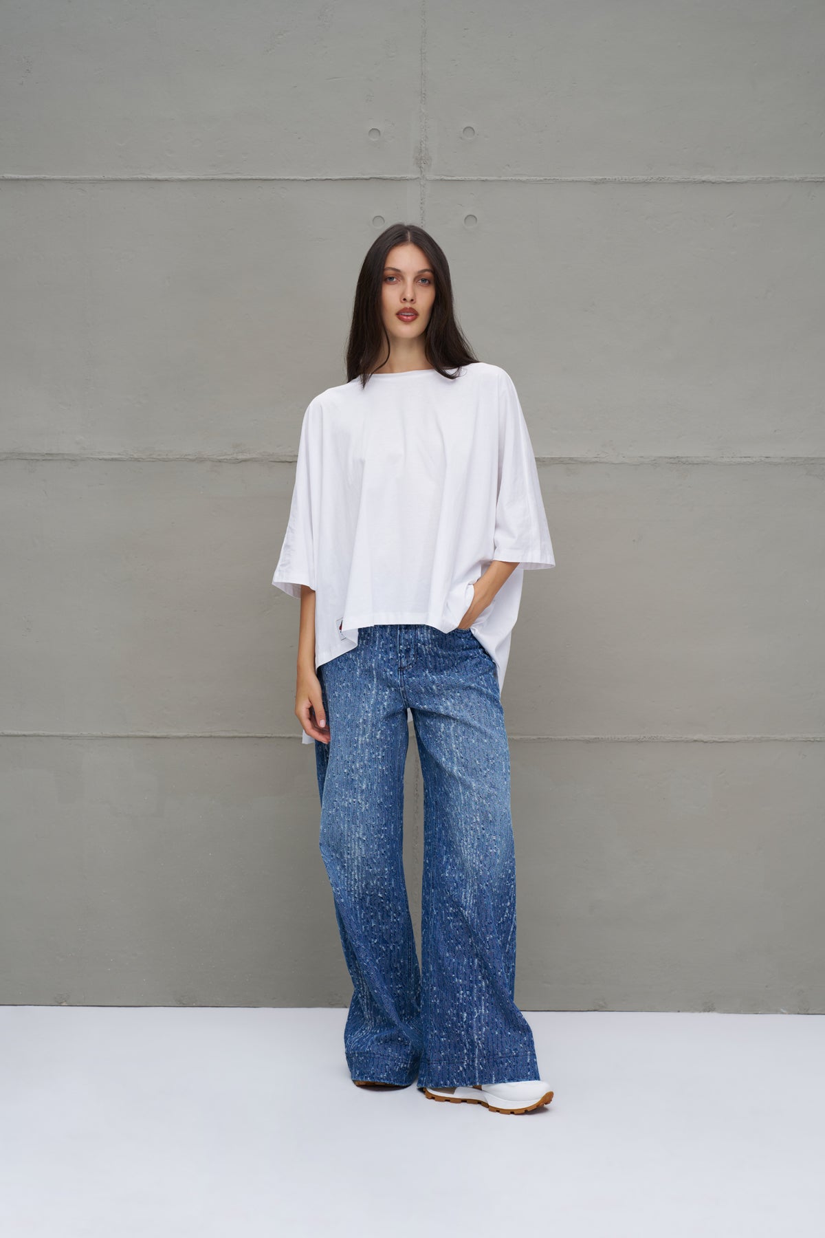 Beyaz Asimetrik Oversize T-Shirt 18037