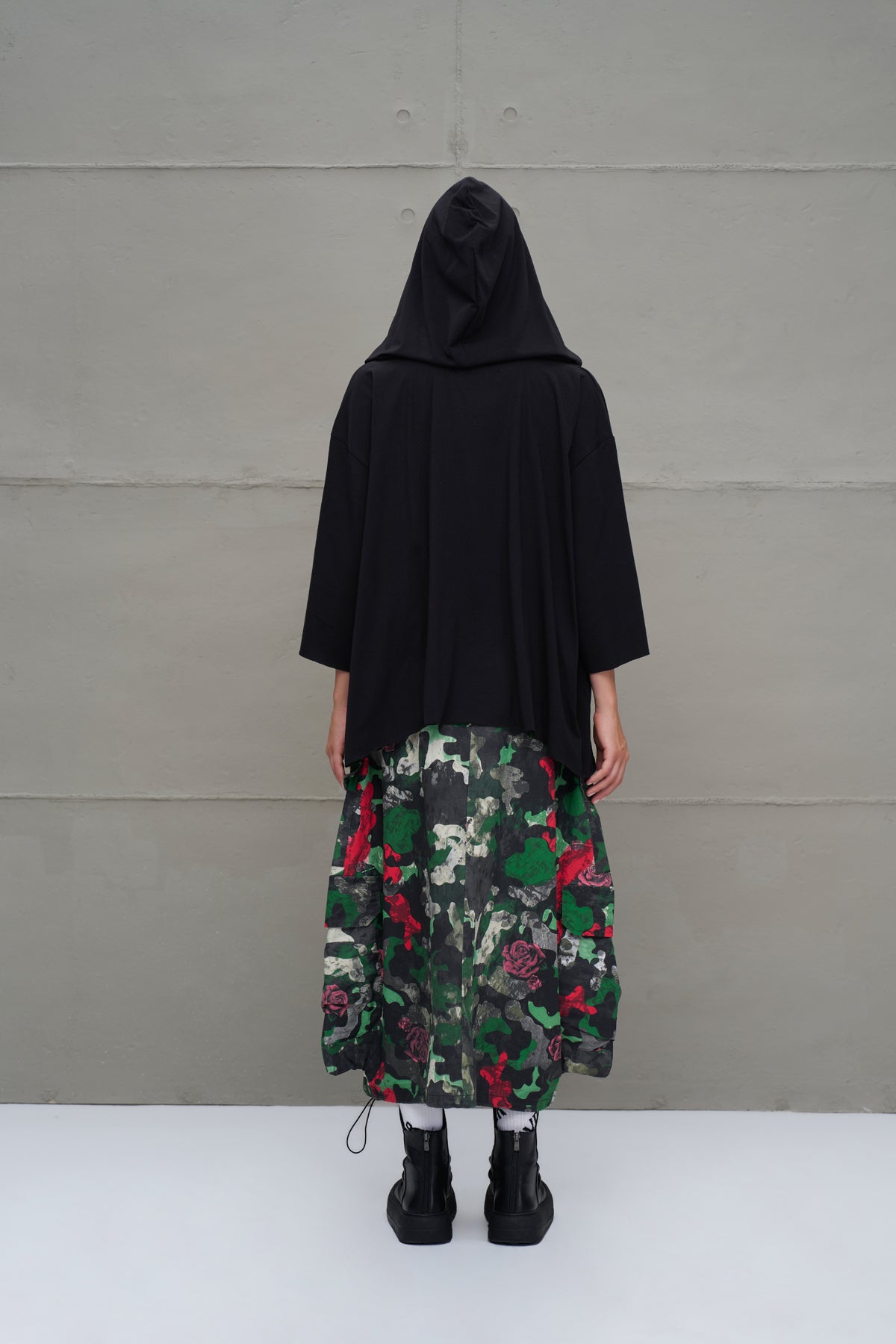 Siyah Asimetrik Oversize Kapüsonlu T-Shirt 18042