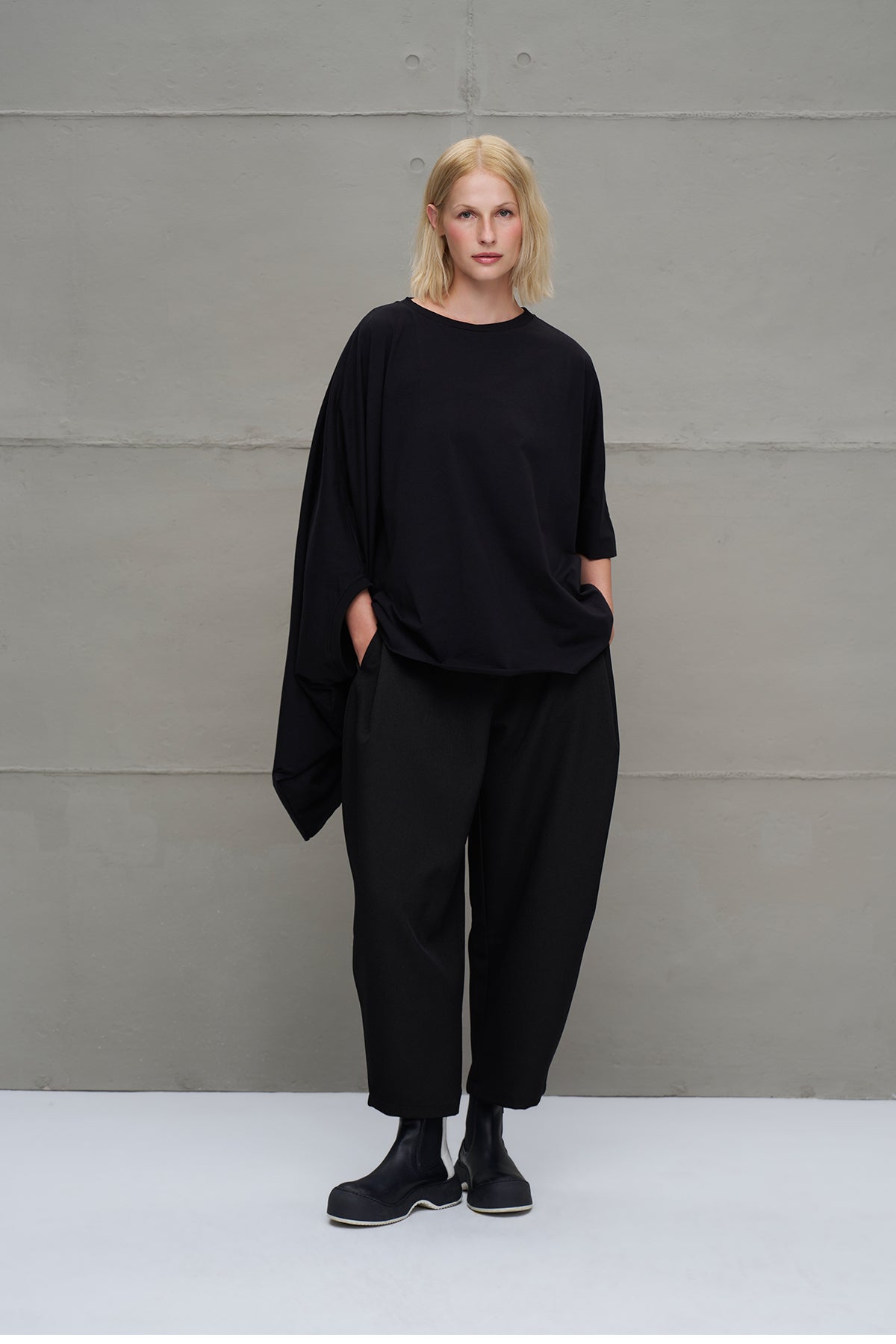 Siyah Asimetrik Oversize T-Shirt 18043