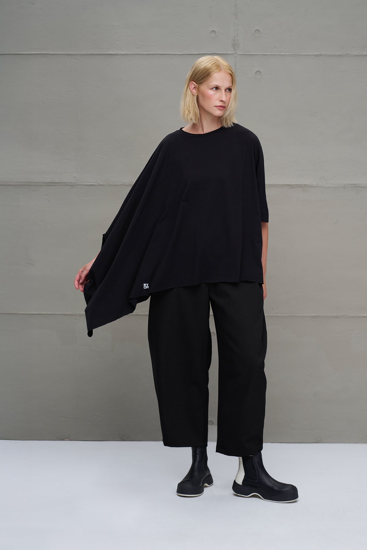 Siyah Asimetrik Oversize T-Shirt 18043