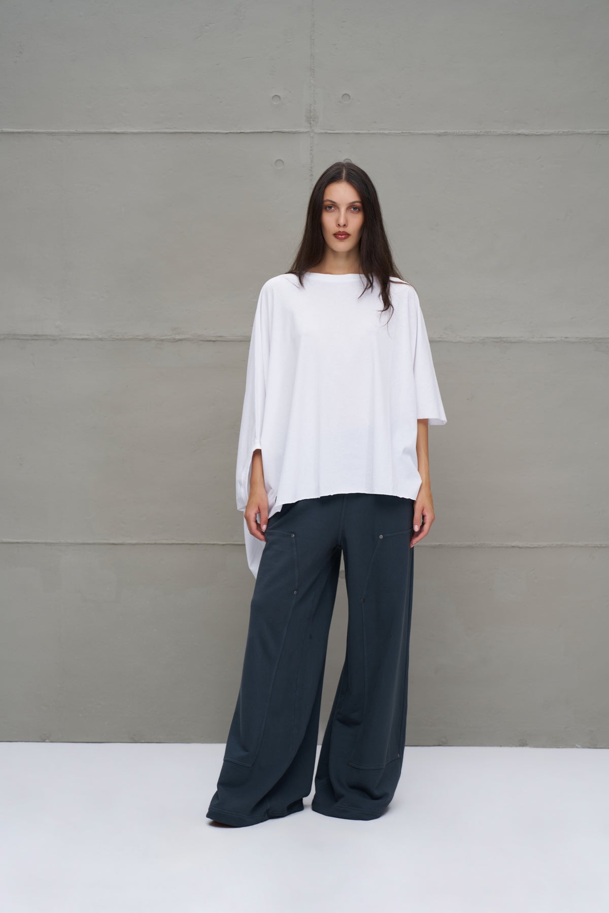 Beyaz Asimetrik Oversize T-Shirt 18043