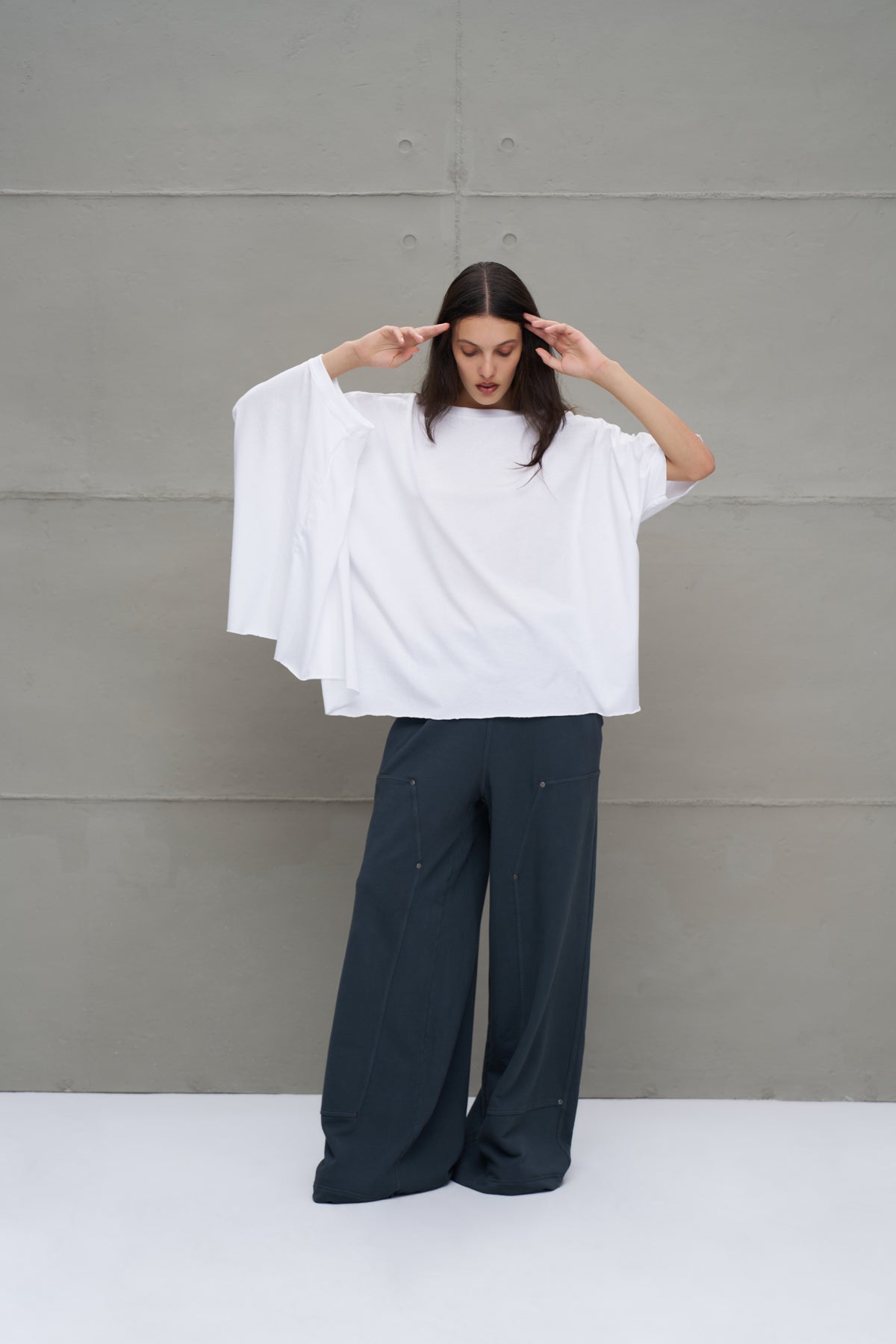 Beyaz Asimetrik Oversize T-Shirt 18043