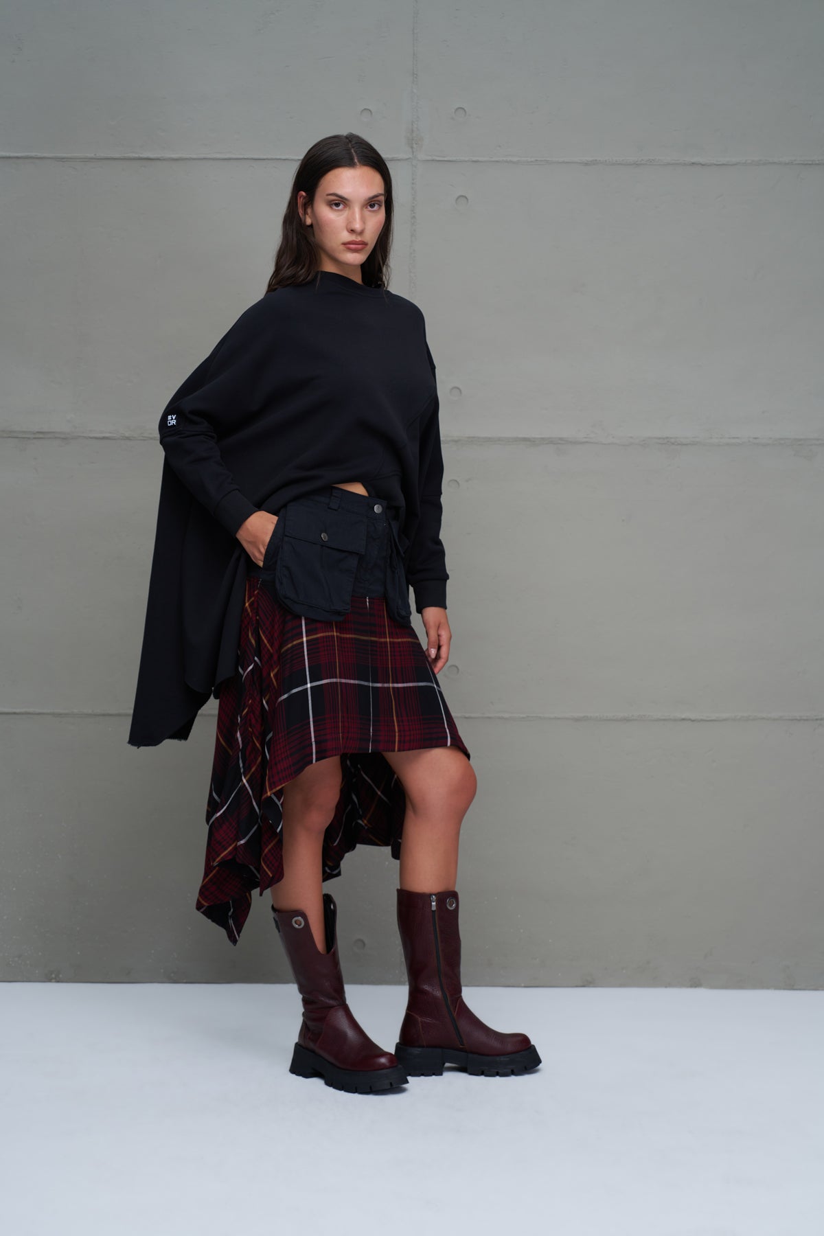 Siyah Asimetrik Oversize Sweatshirt 18046