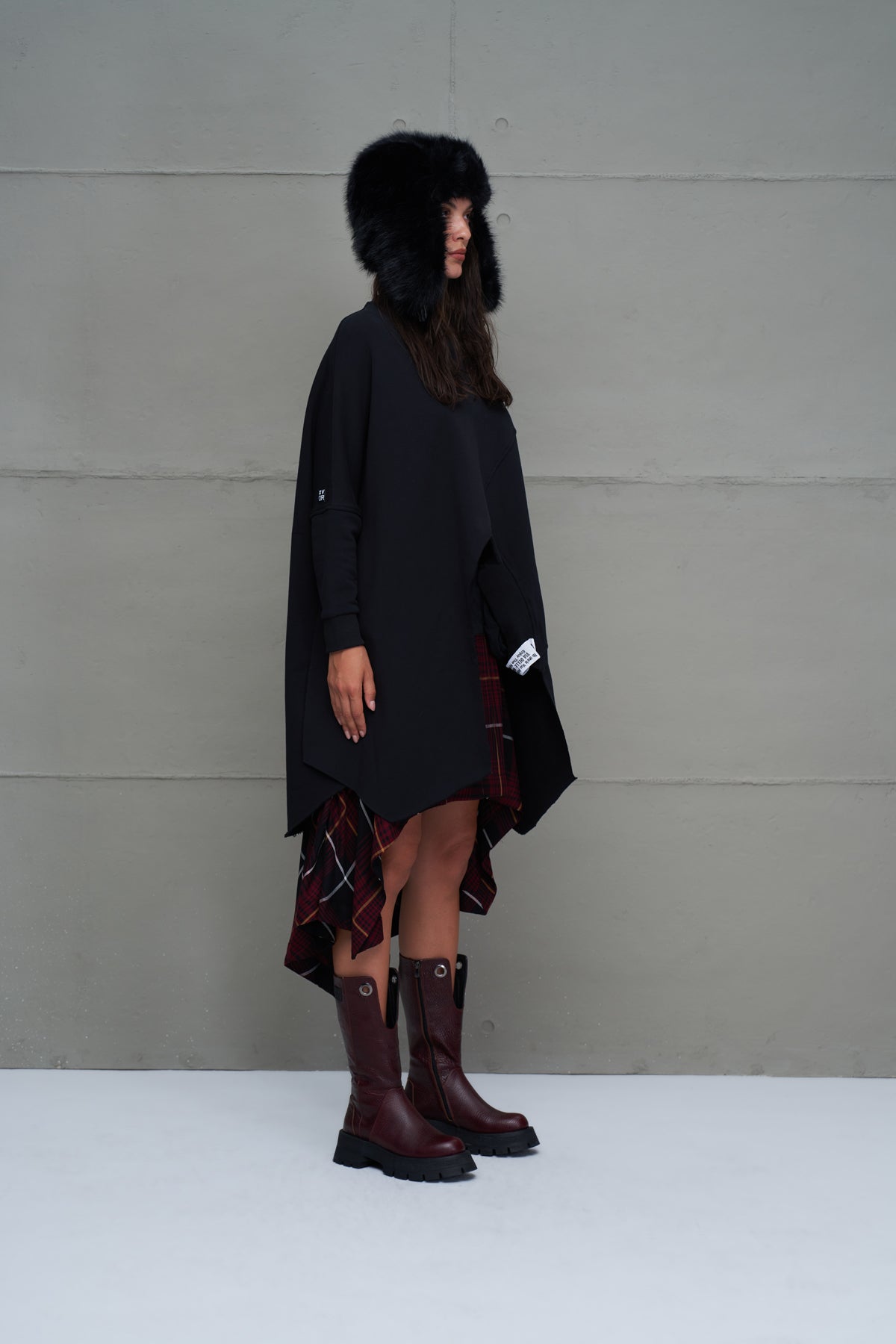 Siyah Asimetrik Oversize Sweatshirt 18046