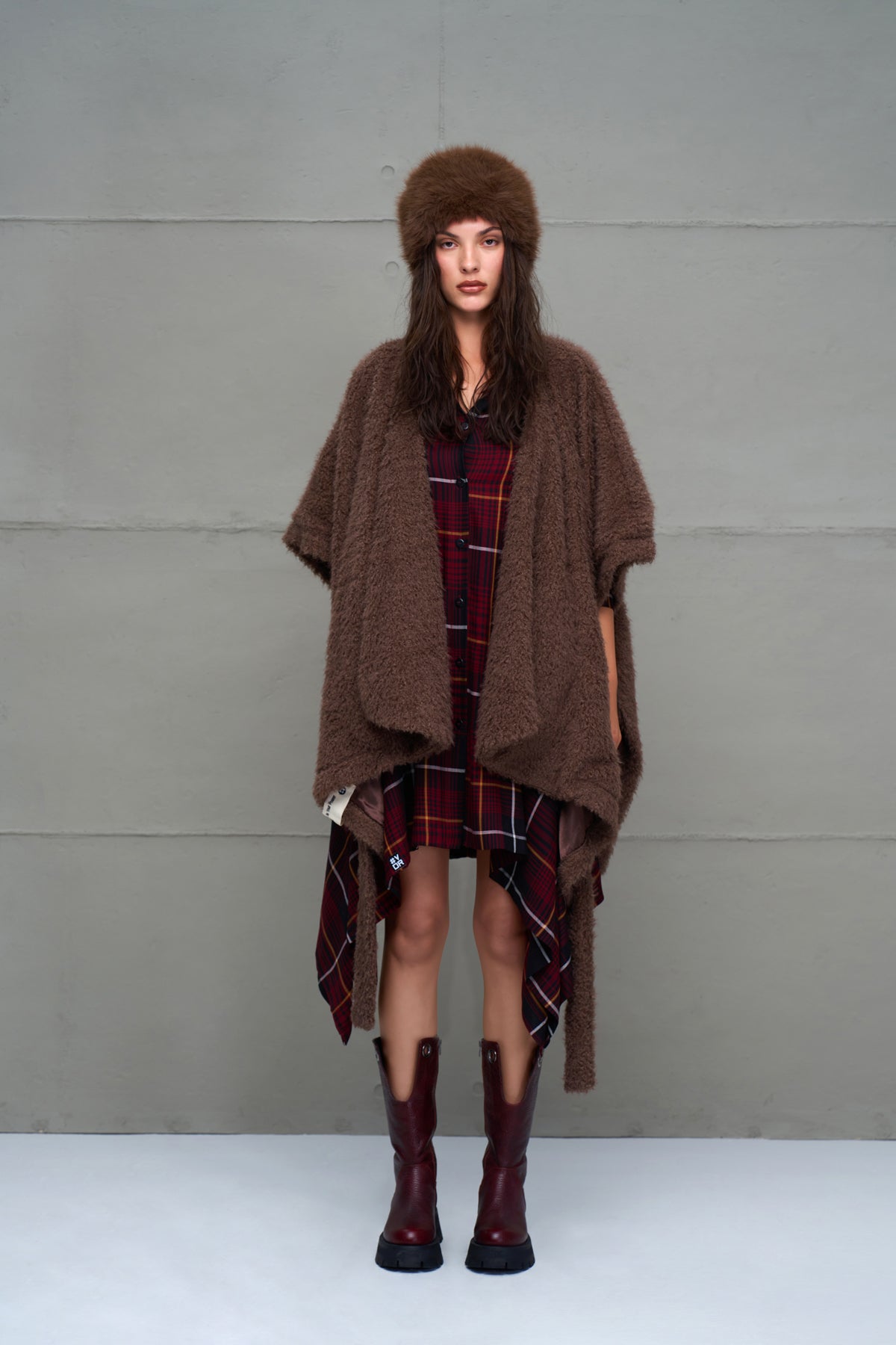 Kahverengi Kürk Görünümlü Oversize Hirka 18108