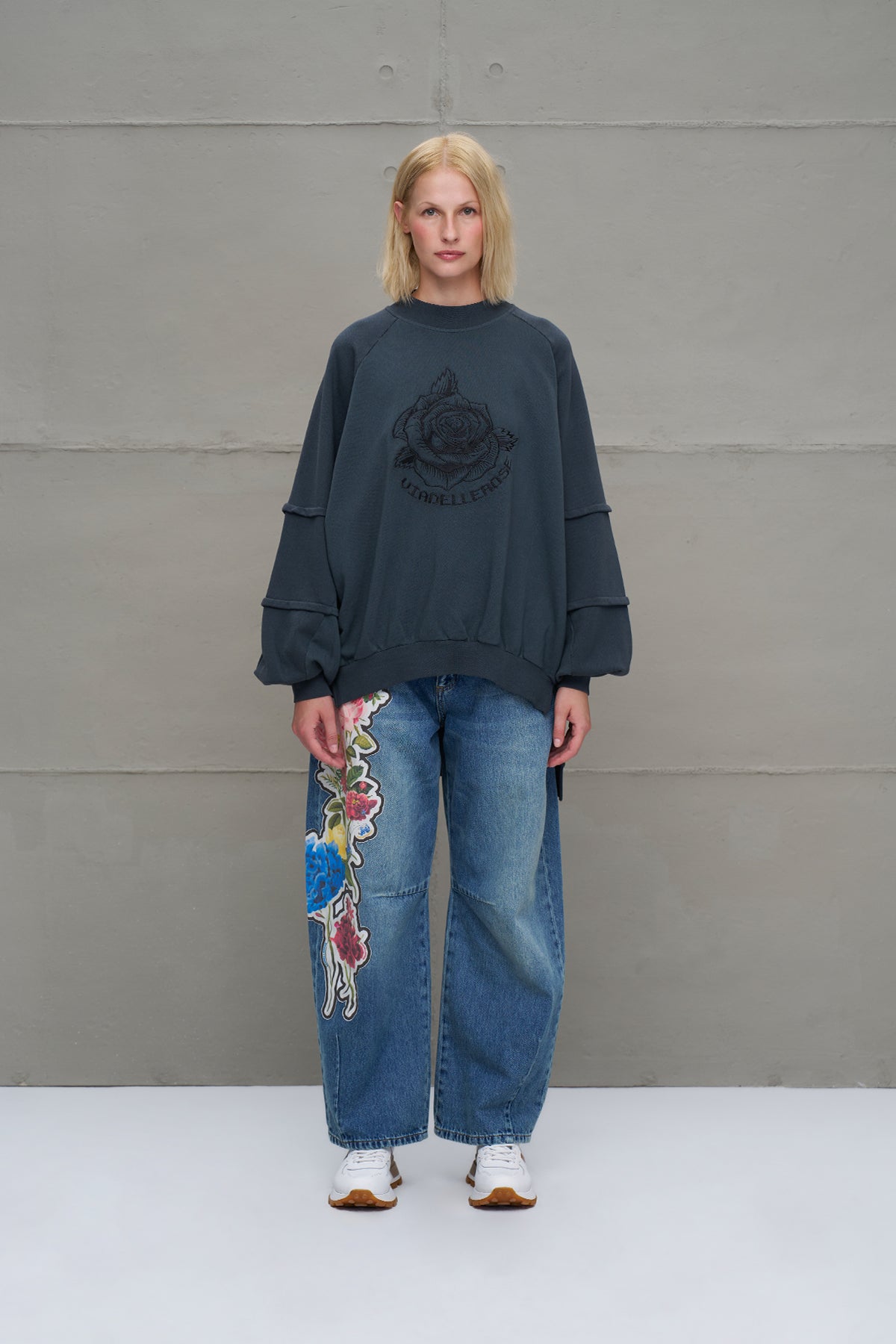Antrasit Çiçek Desenli Oversize Sweatshirt 18156