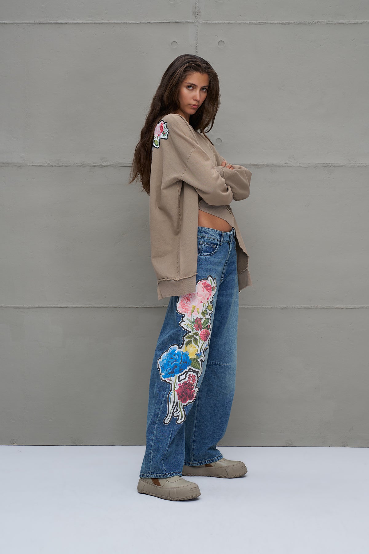Bej Çiçek Desenli Oversize Sweatshirt 18157