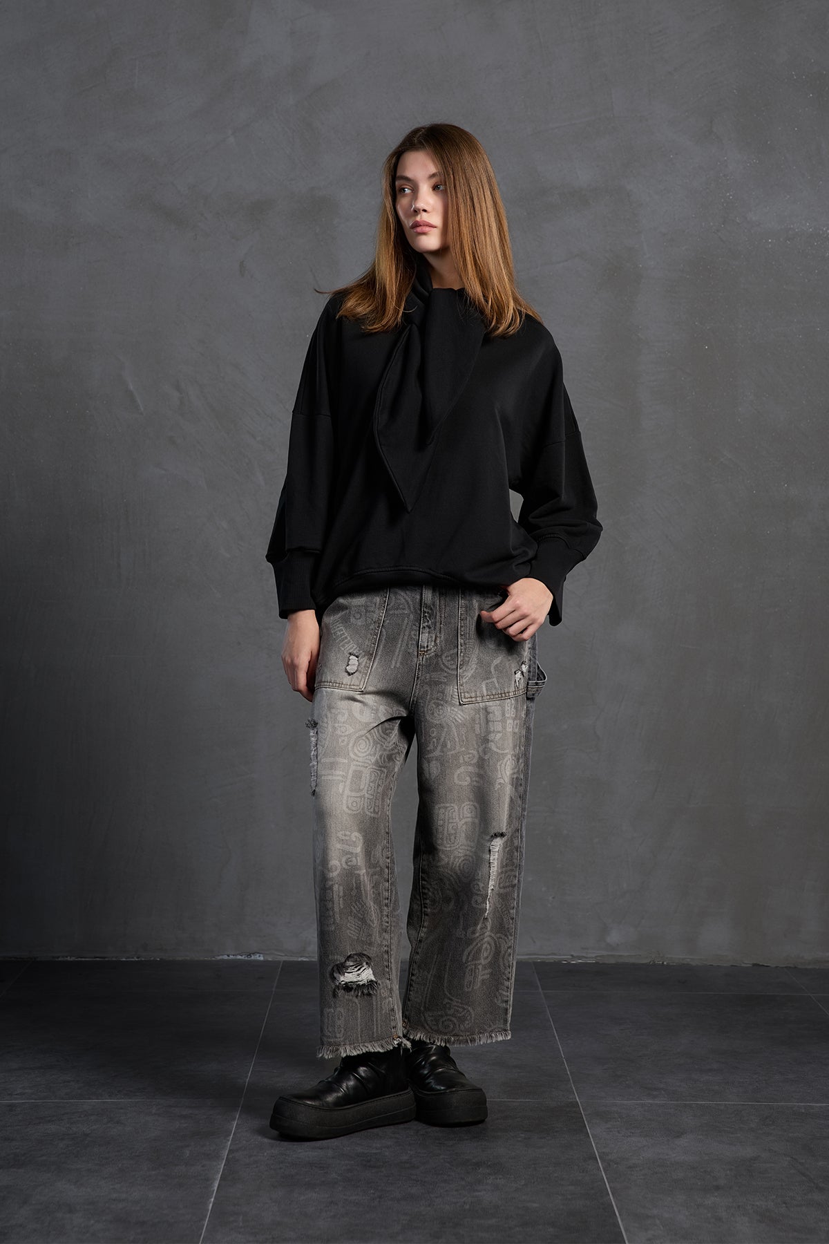Siyah Sal Detayli Oversize Sweatshirt 18162