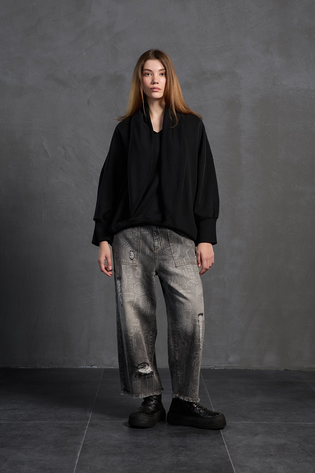 Siyah Sal Detayli Oversize Sweatshirt 18162