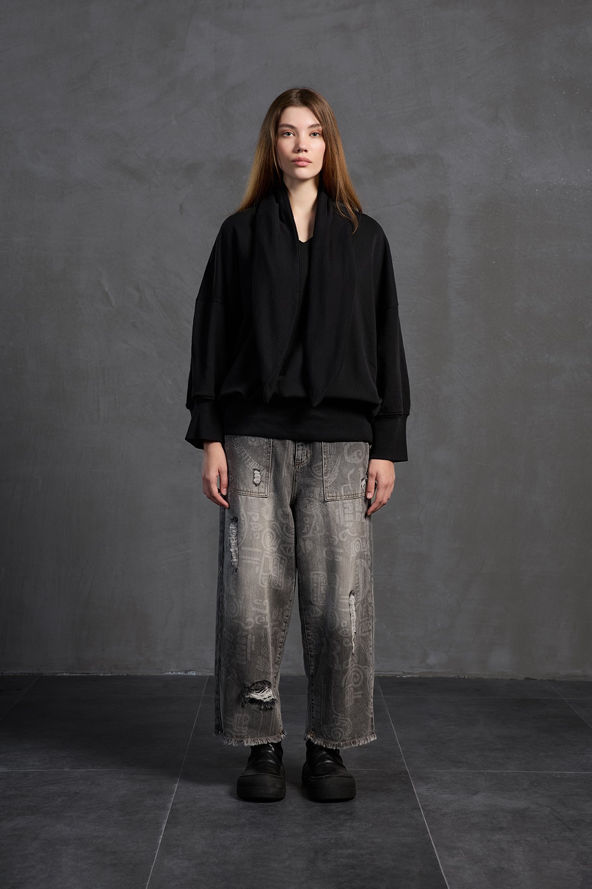 Siyah Sal Detayli Oversize Sweatshirt 18162