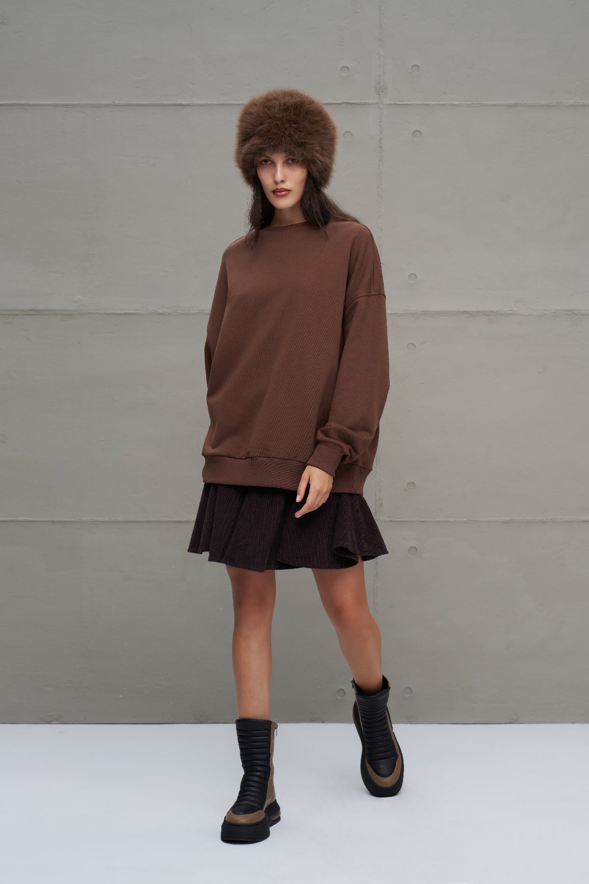 Kahverengi Sloganli Oversize Sweatshirt 18217