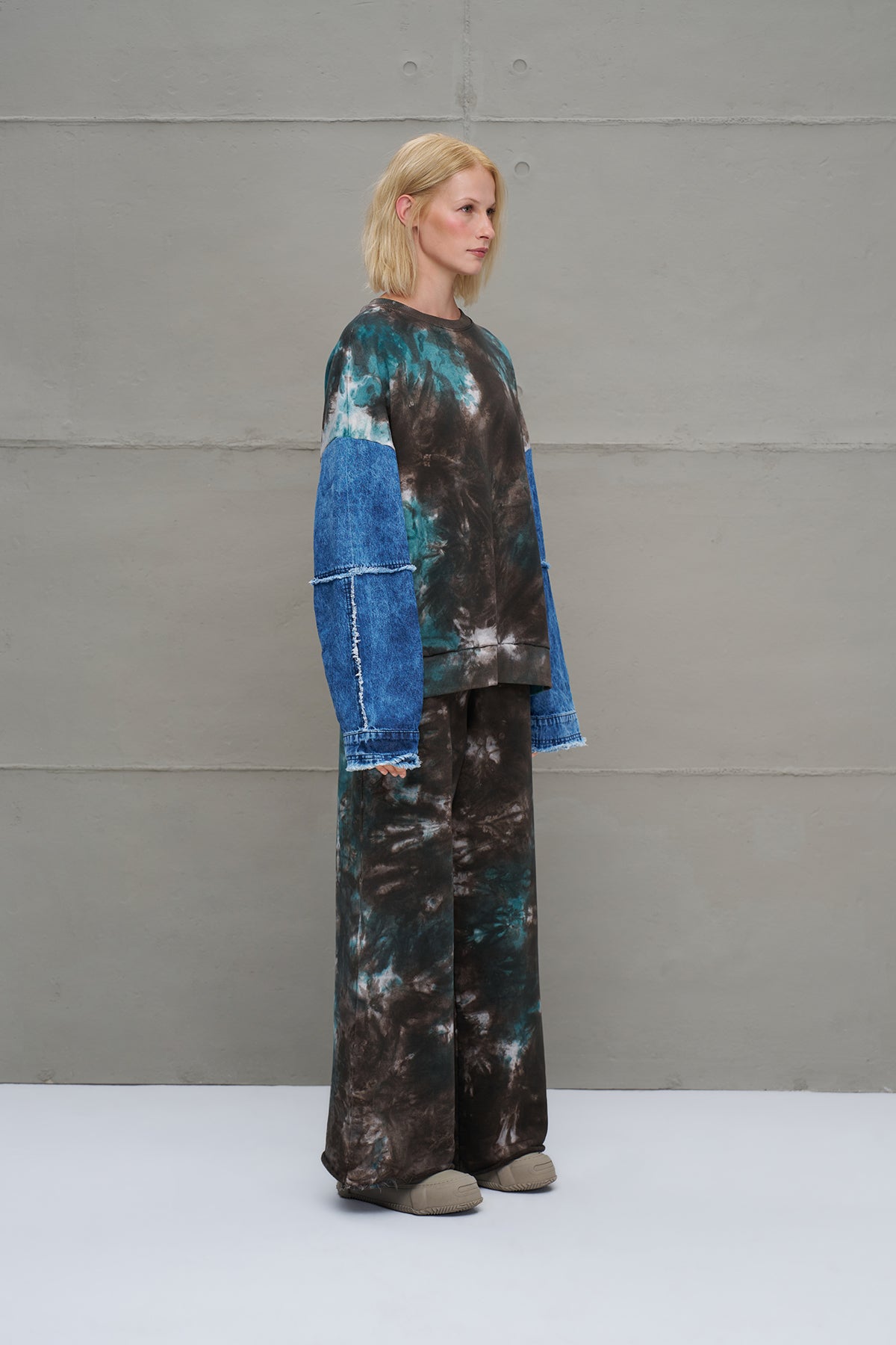 Kahverengi Yesil Denim Kollu Batik Oversize Sweatshirt 18221