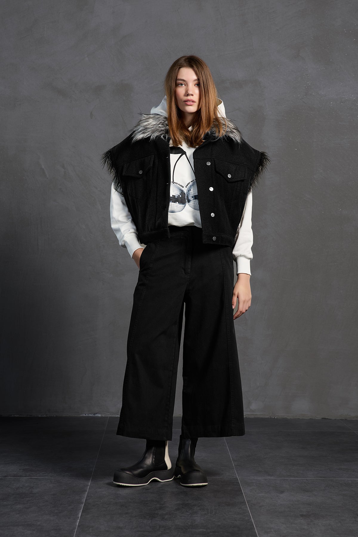 Ekru Crop Kapüsonlu Sweatshirt 18259