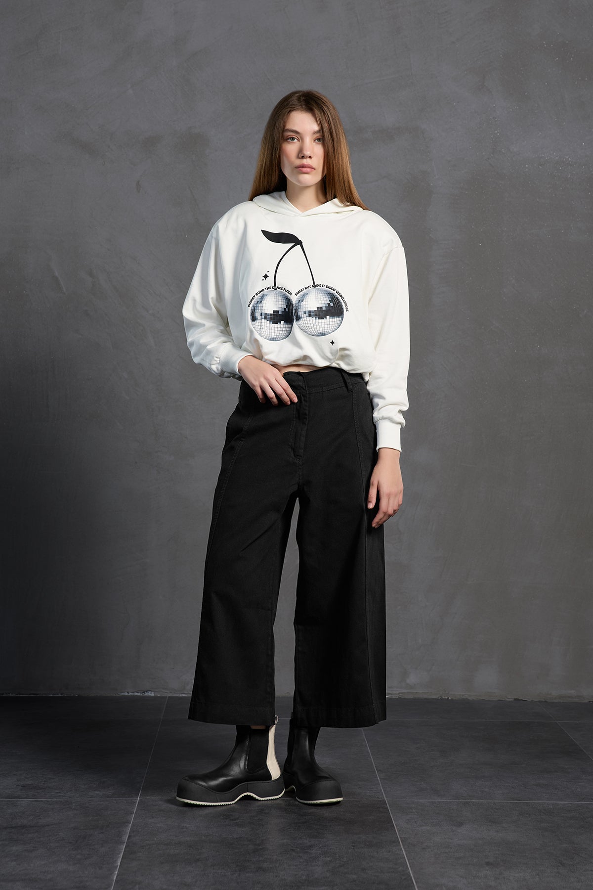 Ekru Crop Kapüsonlu Sweatshirt 18259