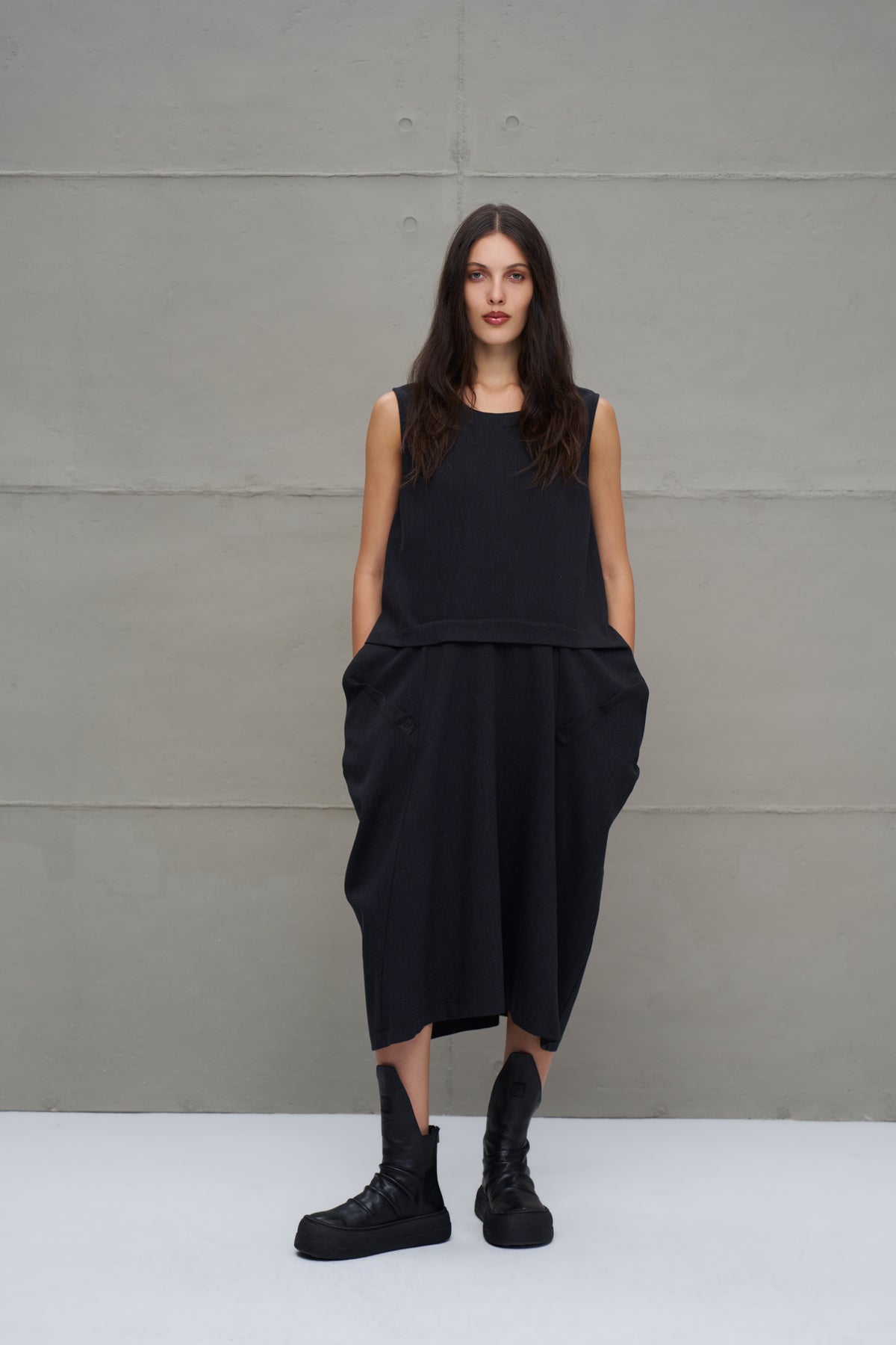 Siyah Asimetrik Oversize Midi Elbise 18276