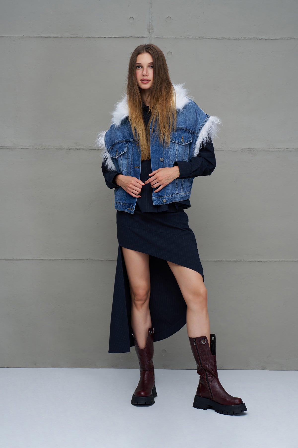 Mavi Yakasi Kürk Görünümlü Denim Yelek 18286