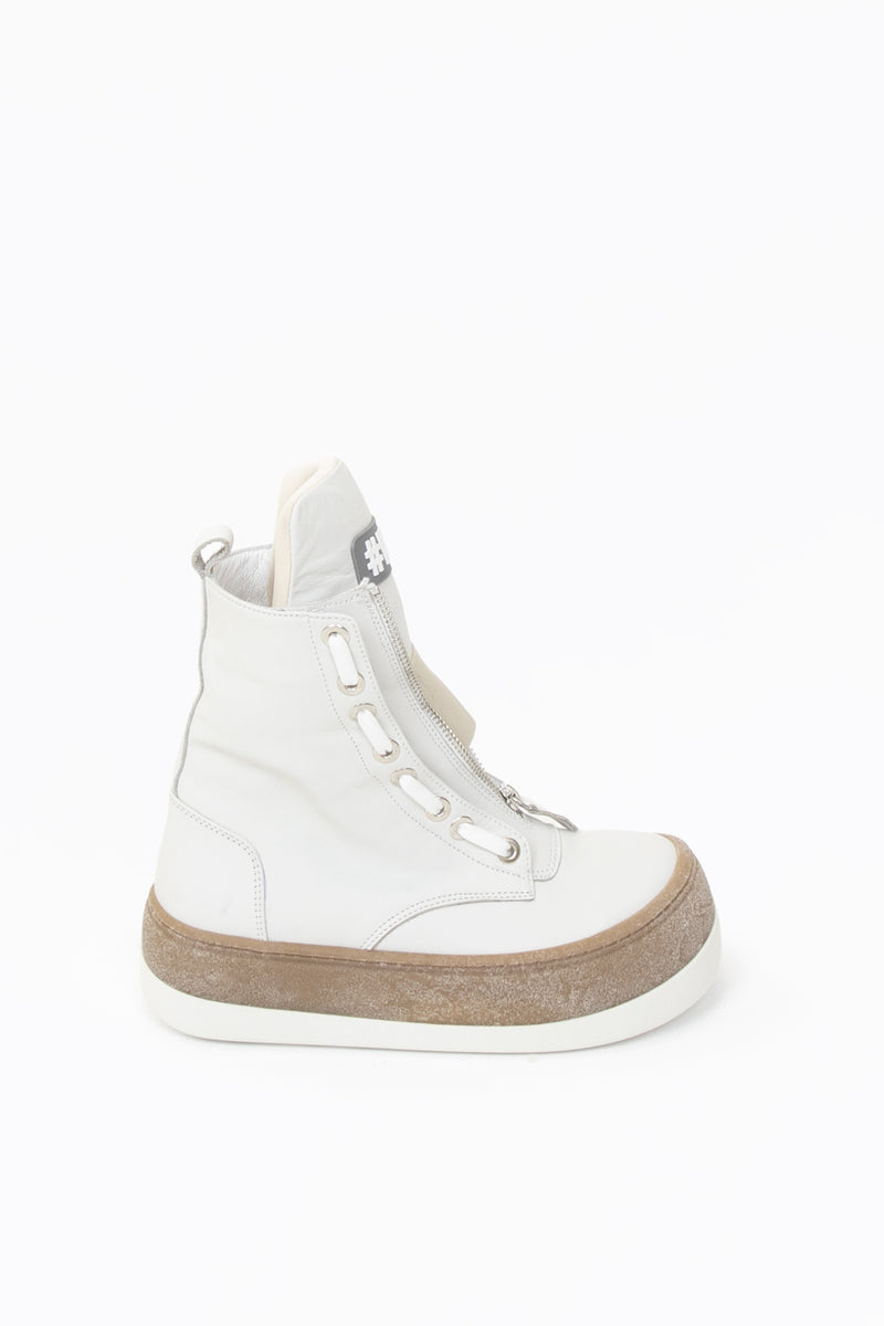 TAŞ BOT BOTA